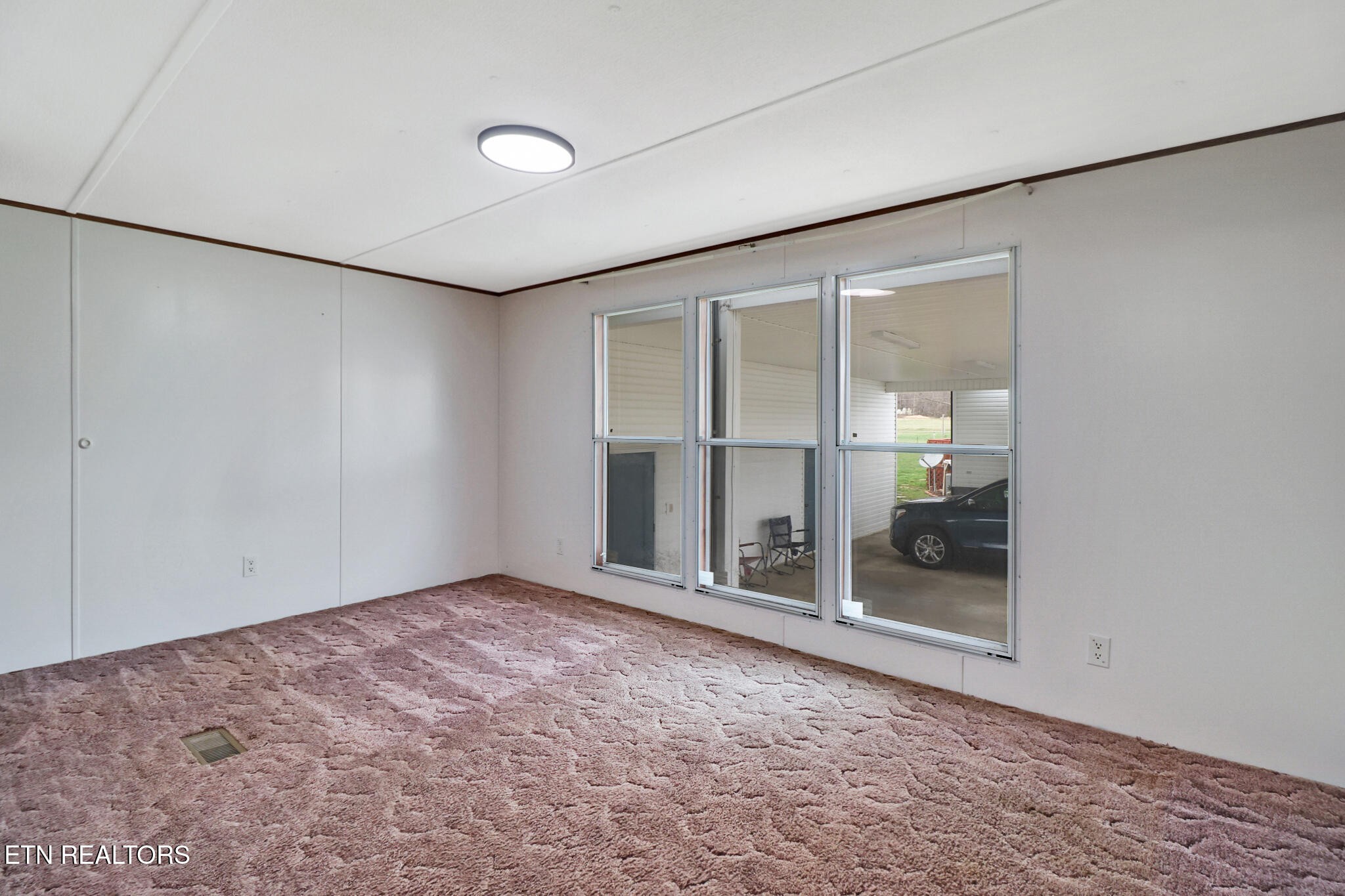 11440 Highway 70 W Property Photo 27