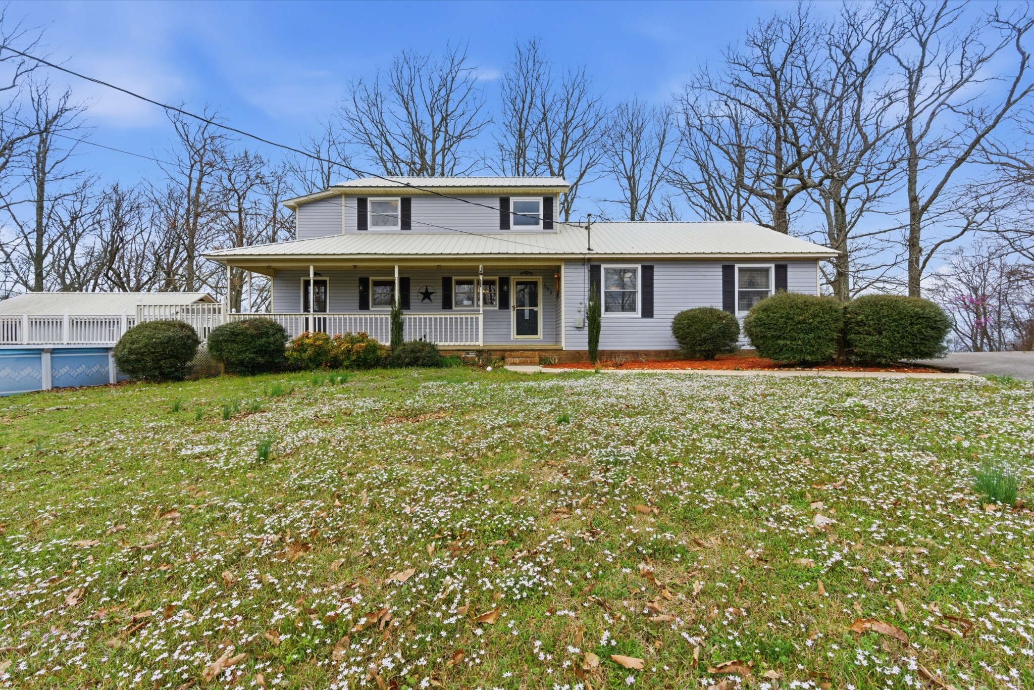 585 Bell Point Rd Property Photo 1