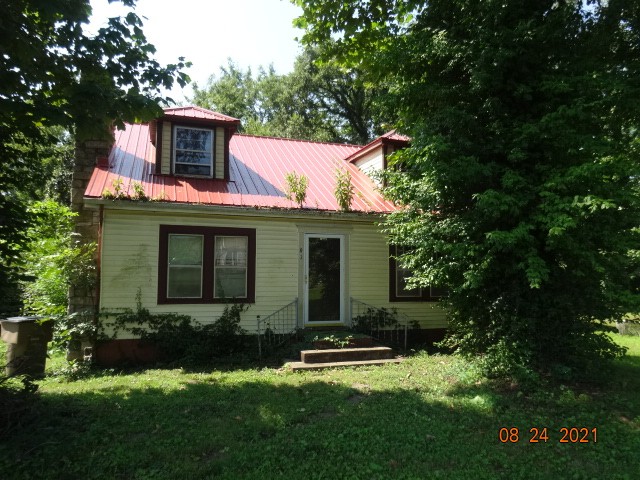 95 Lyle Ln Property Photo 1
