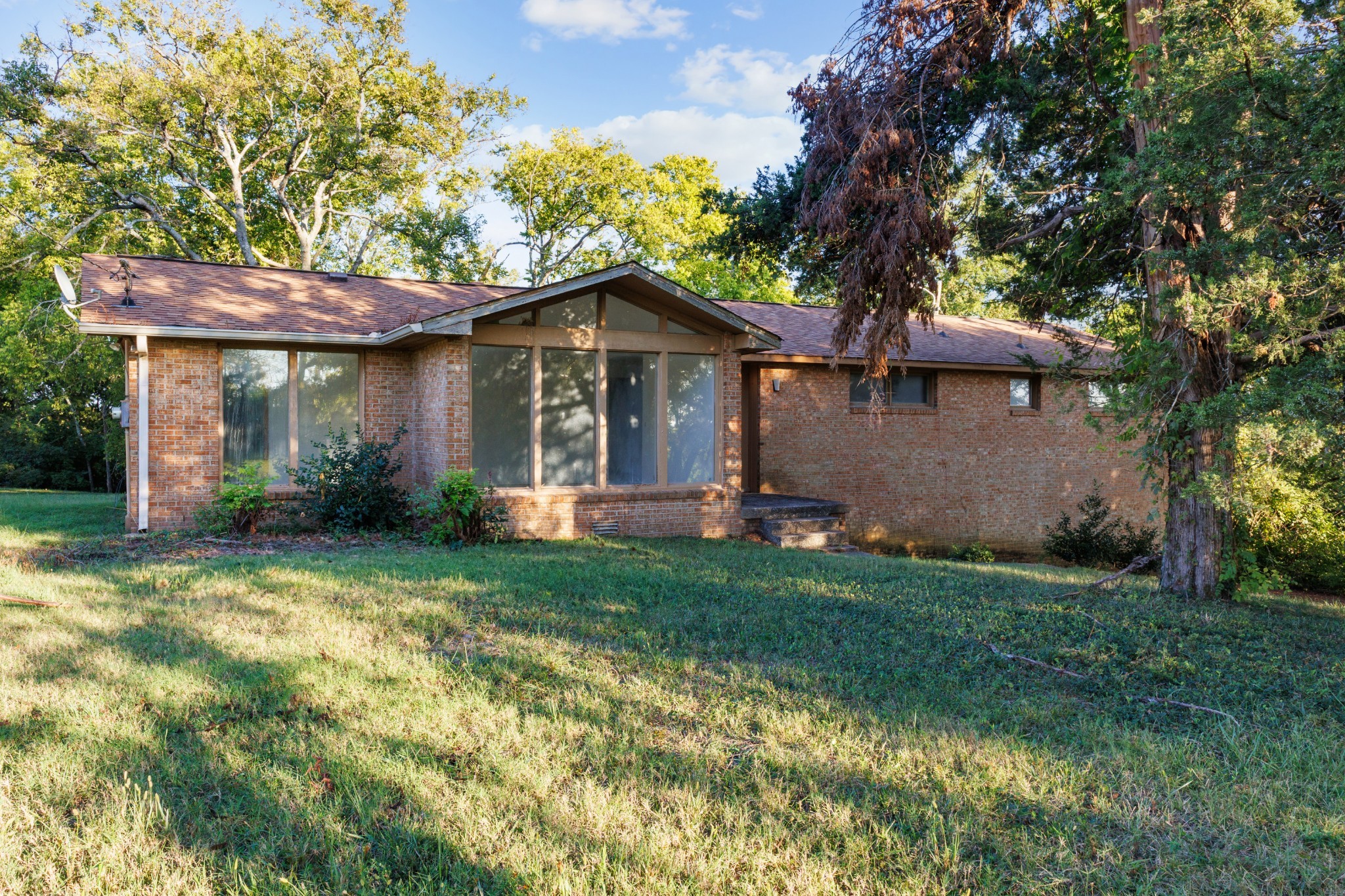 4368 Enchanted Cir Property Photo 1