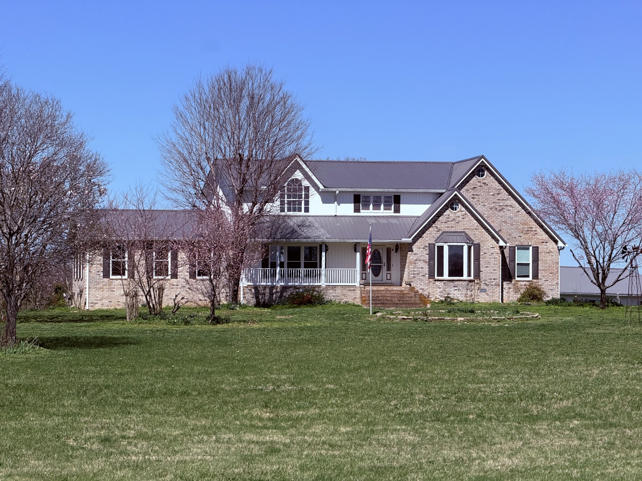1585 Jones Creek Rd Property Photo 1