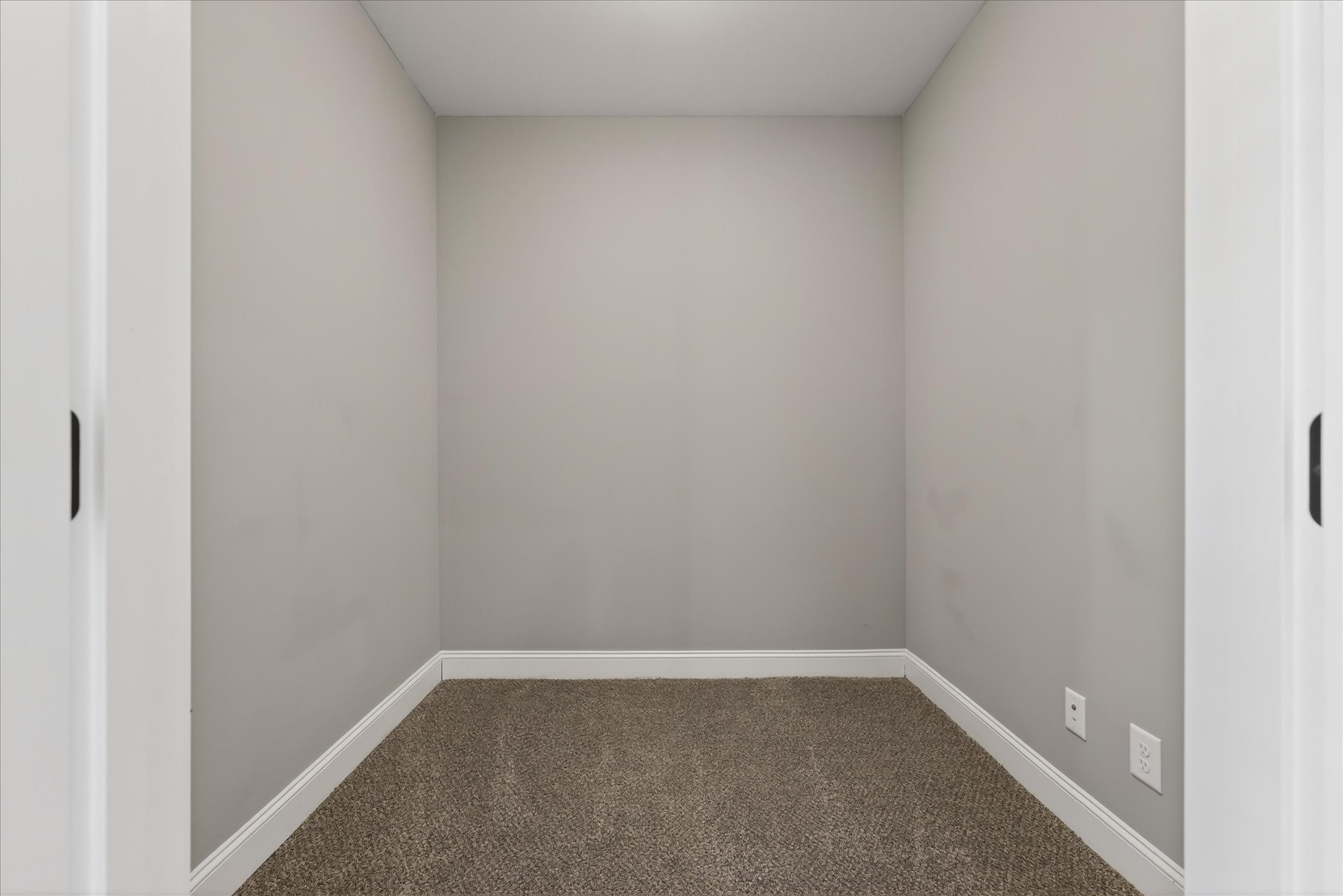 161 Roanoke Station Cir Property Photo 32