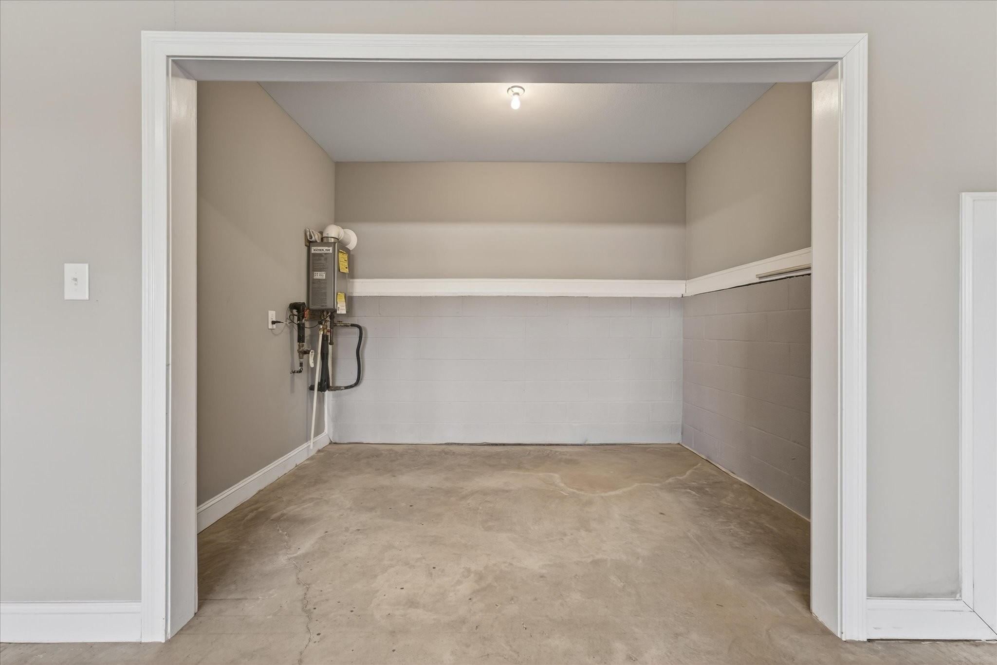 161 Roanoke Station Cir Property Photo 38