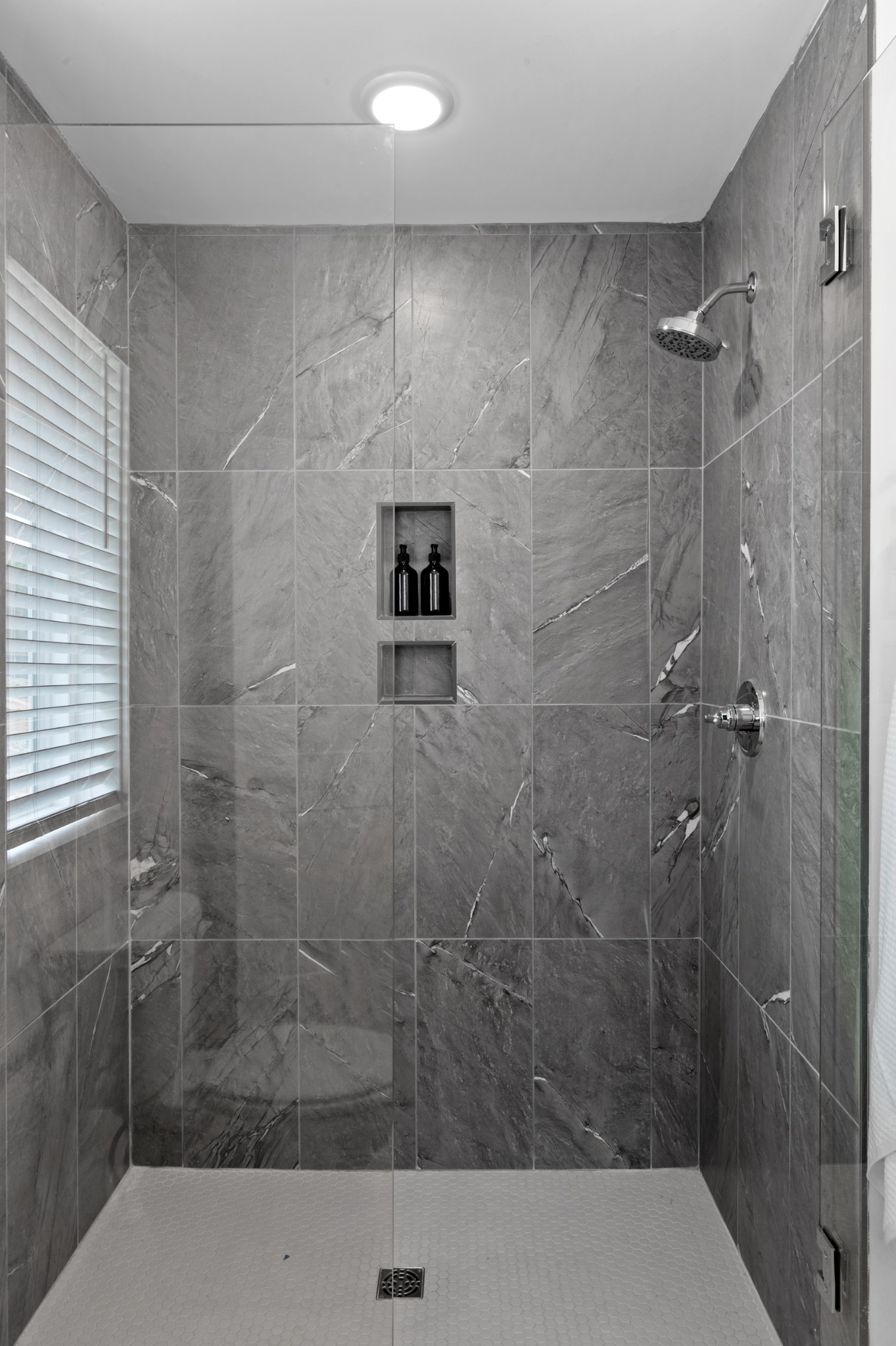 137 Hart Ln Property Photo 32