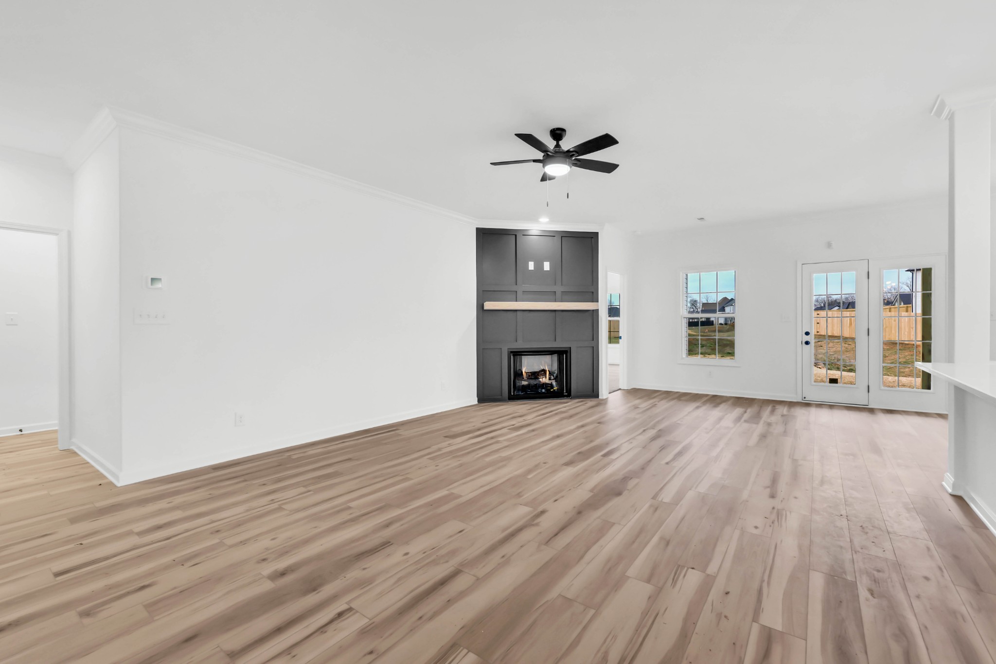637 Woodrush Dr Property Photo 8