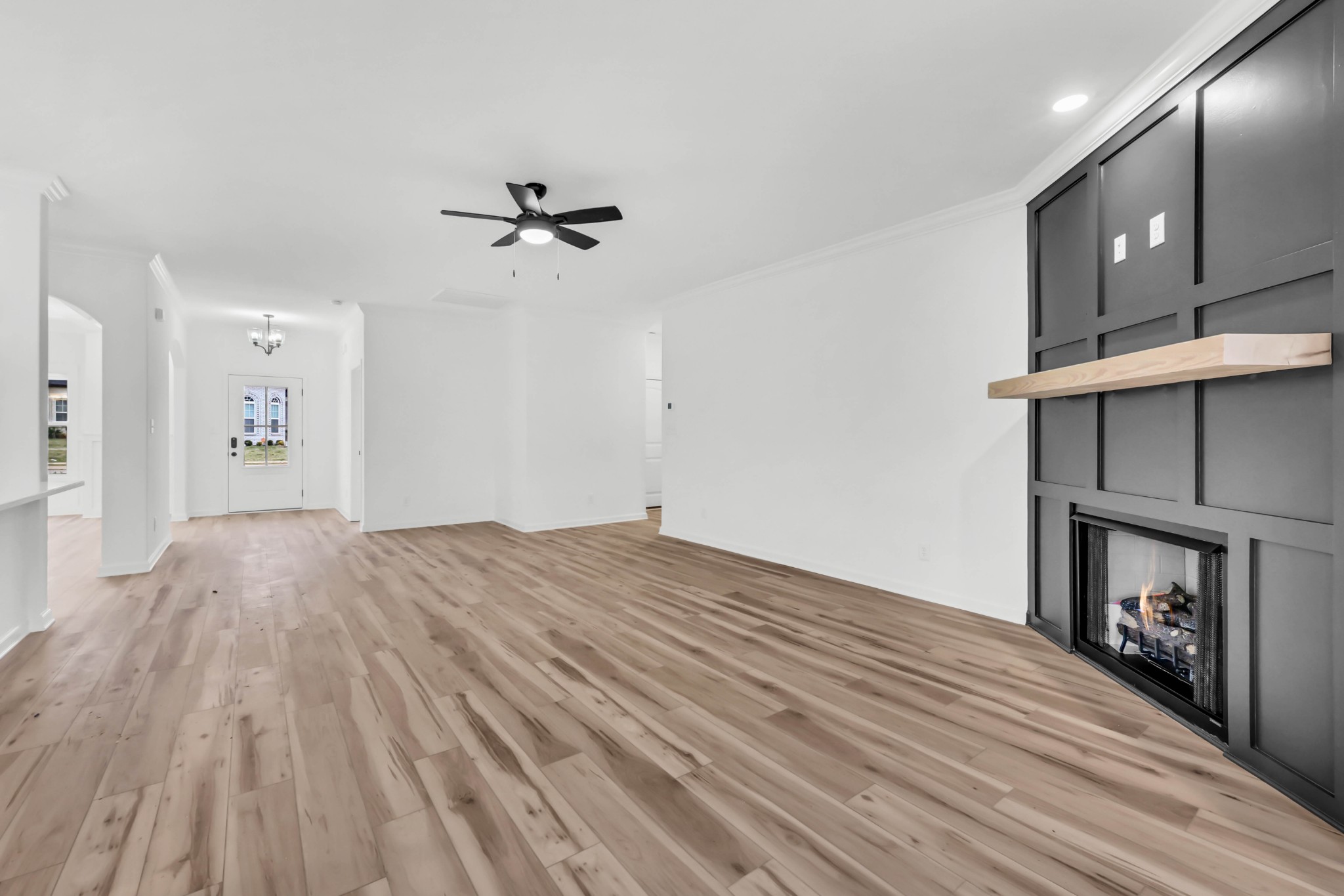 637 Woodrush Dr Property Photo 10