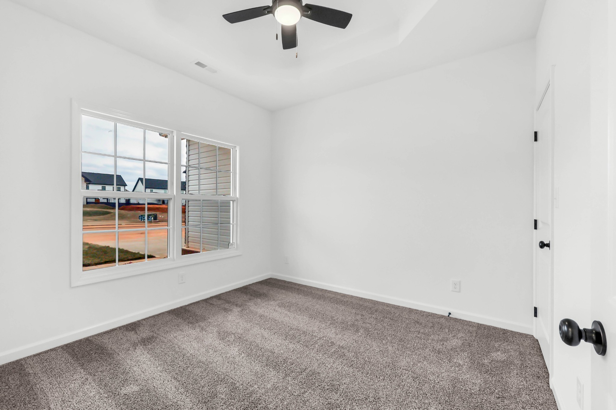 637 Woodrush Dr Property Photo 21