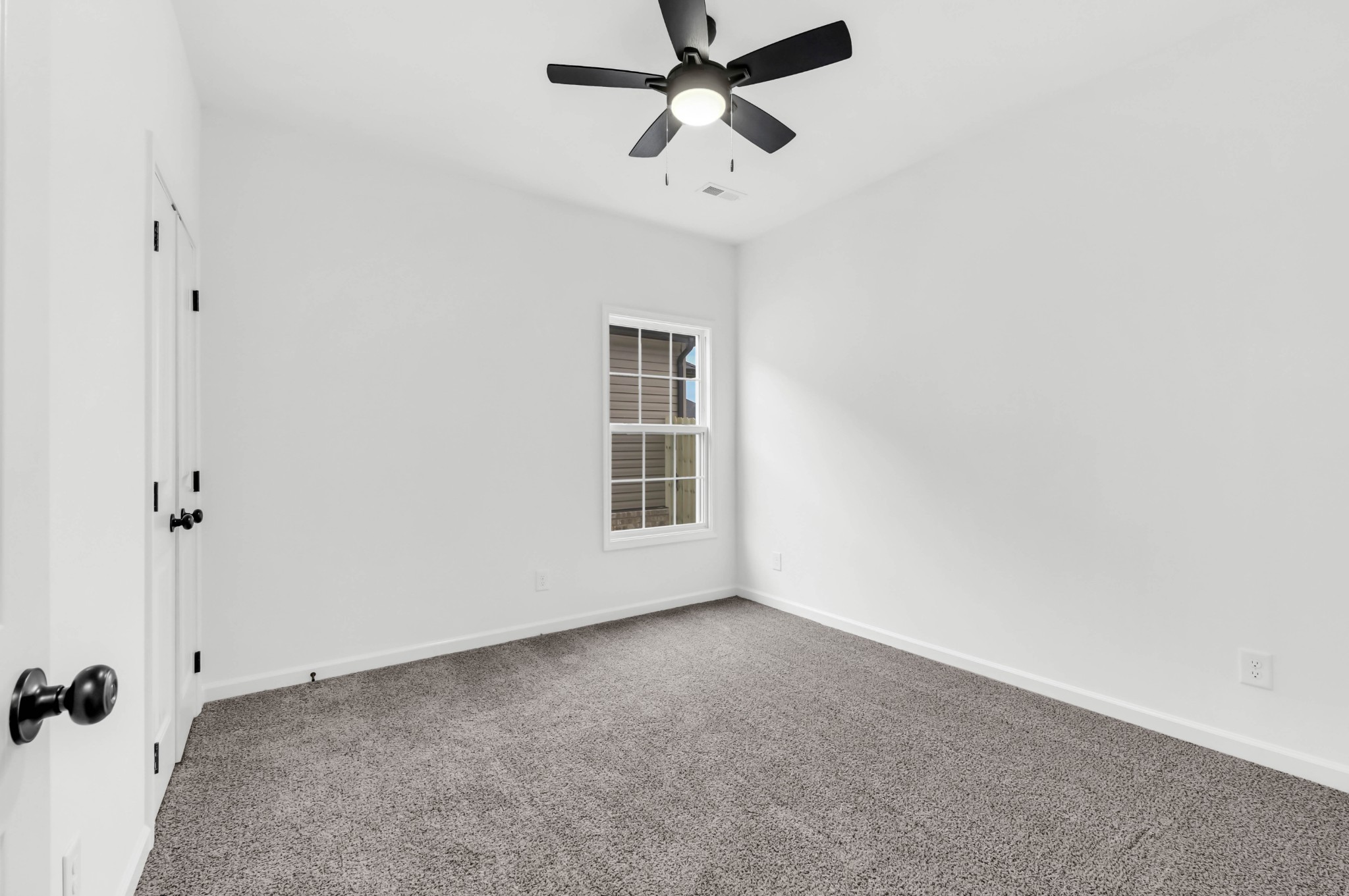 637 Woodrush Dr Property Photo 32