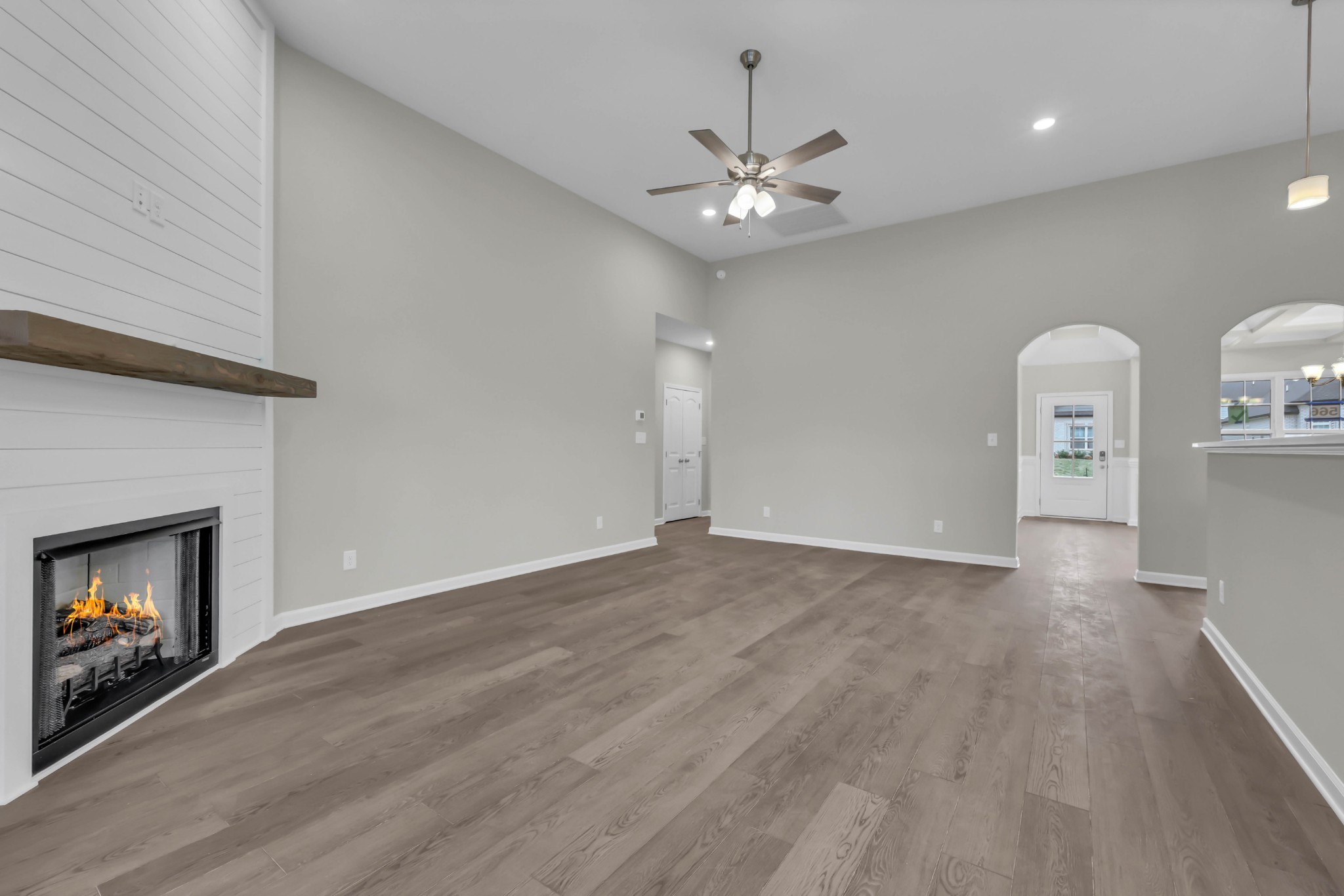 641 Woodrush Dr Property Photo 12