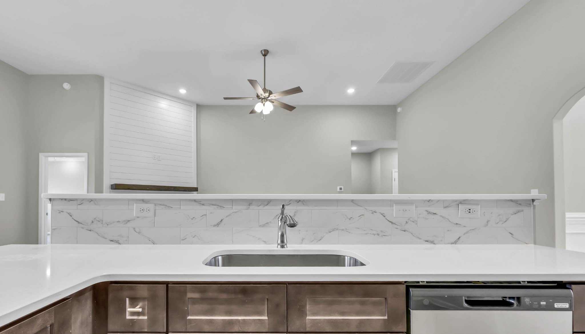 641 Woodrush Dr Property Photo 17