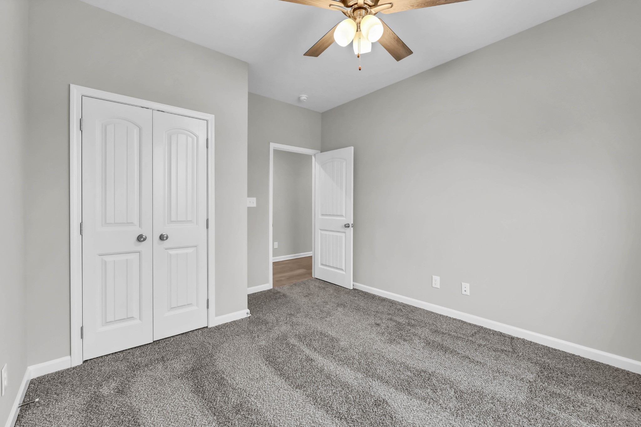 641 Woodrush Dr Property Photo 28