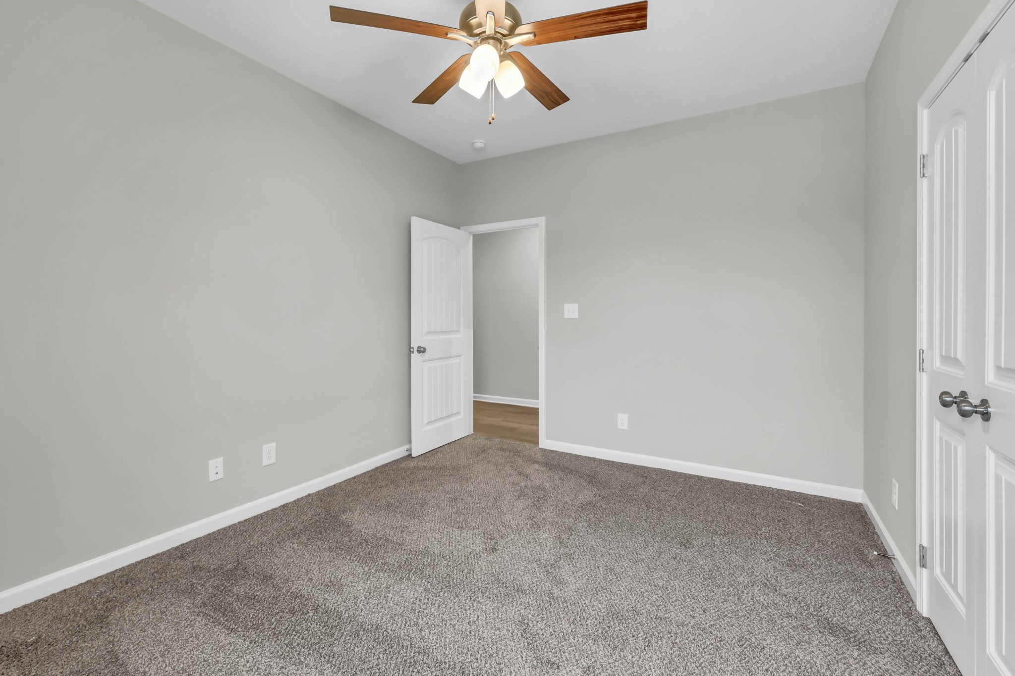 641 Woodrush Dr Property Photo 31