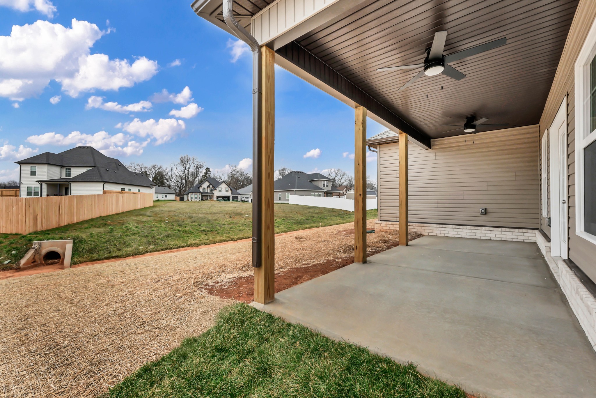 641 Woodrush Dr Property Photo 33