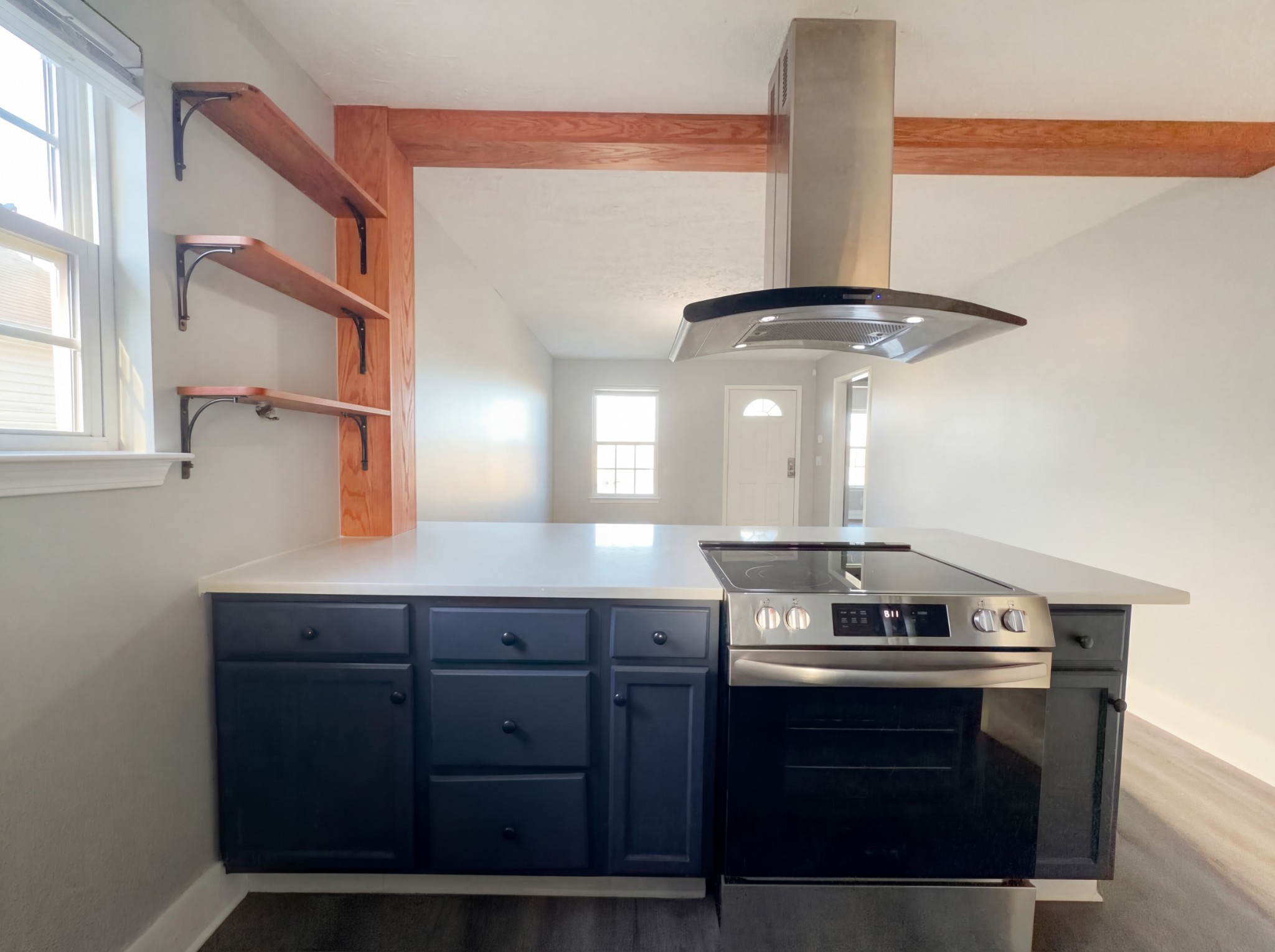 1513 Luton St Property Photo 8