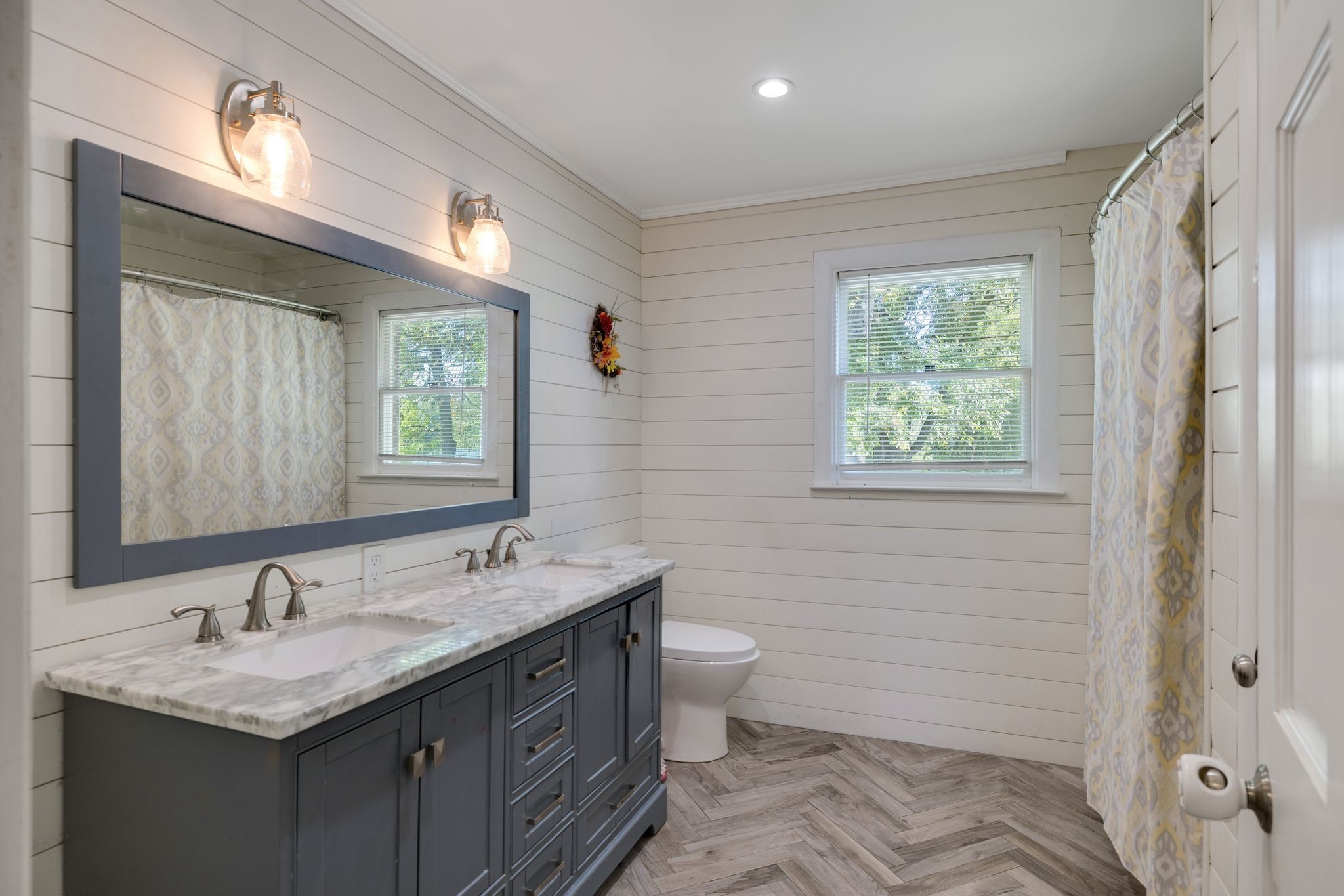 4165 Clovercroft Road Property Photo 23