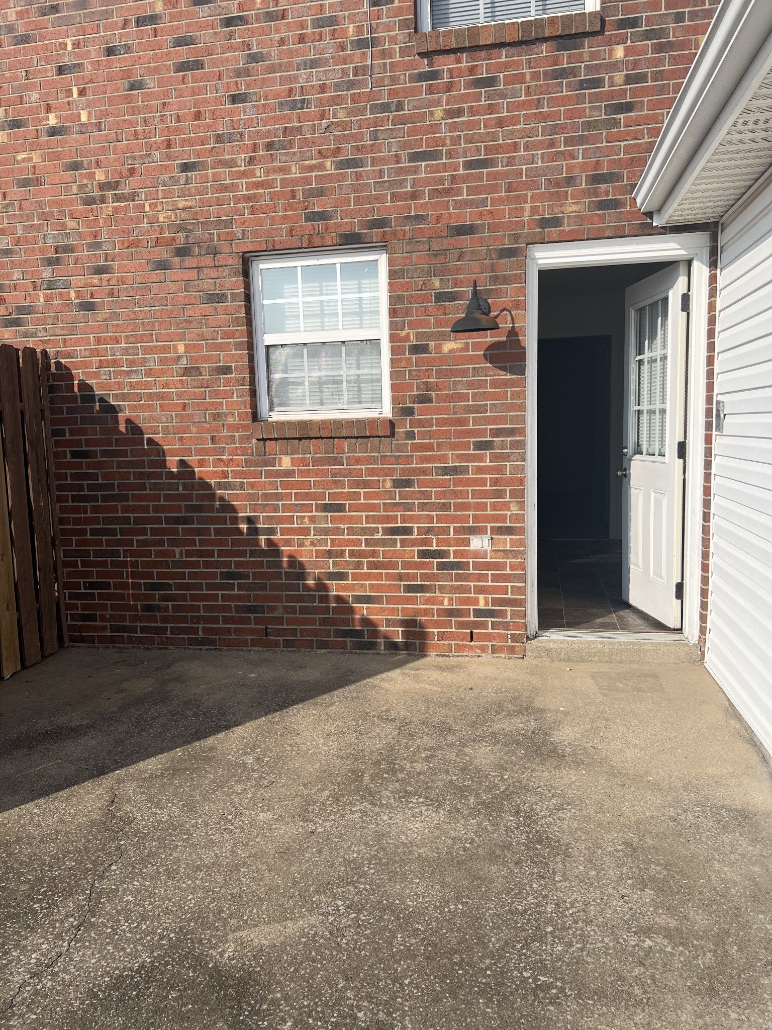 551 Syracuse Dr Property Photo 17