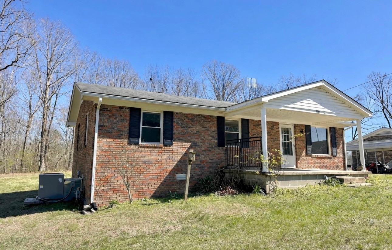 115 S Oak Dr