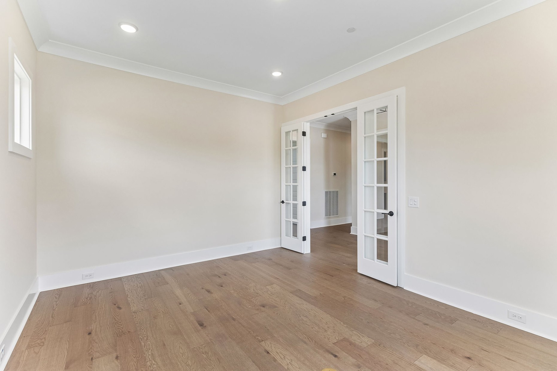 1005 Willow Ridge Drive Property Photo 13