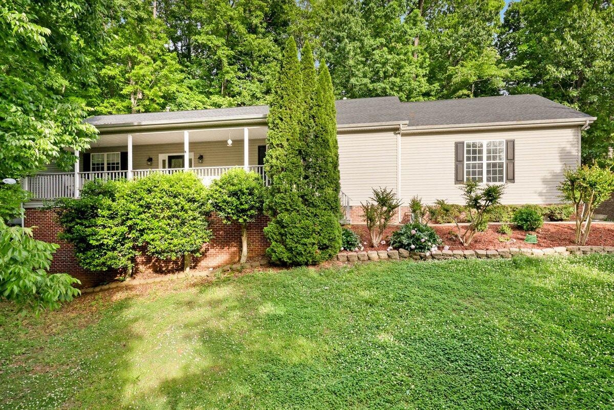 9711 Imperial Drive Property Photo 8