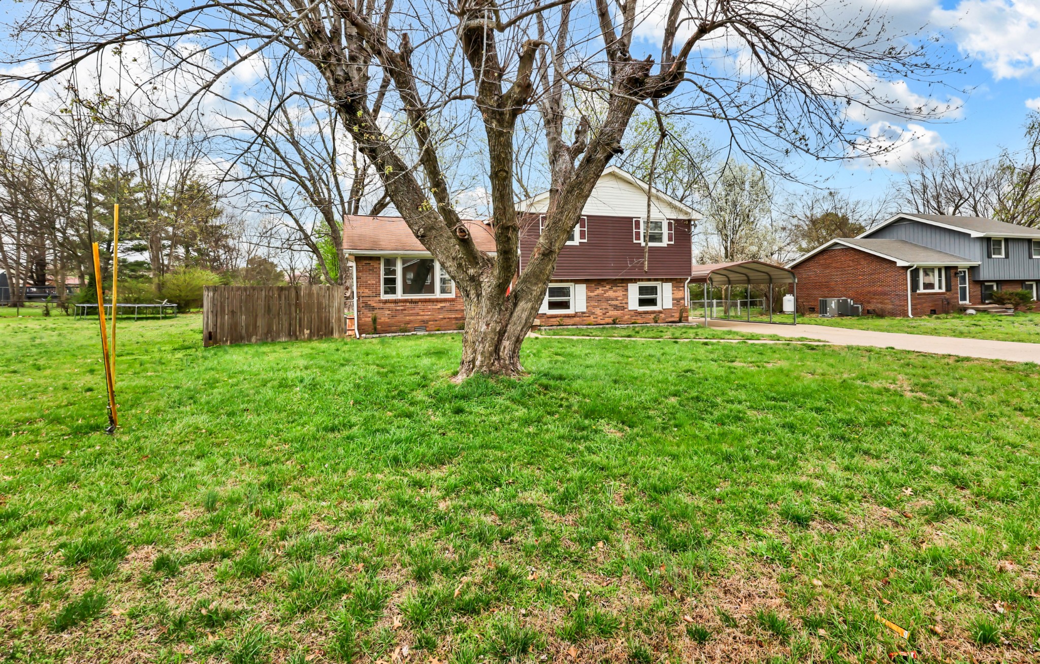 306 Dale Ter Property Photo 7