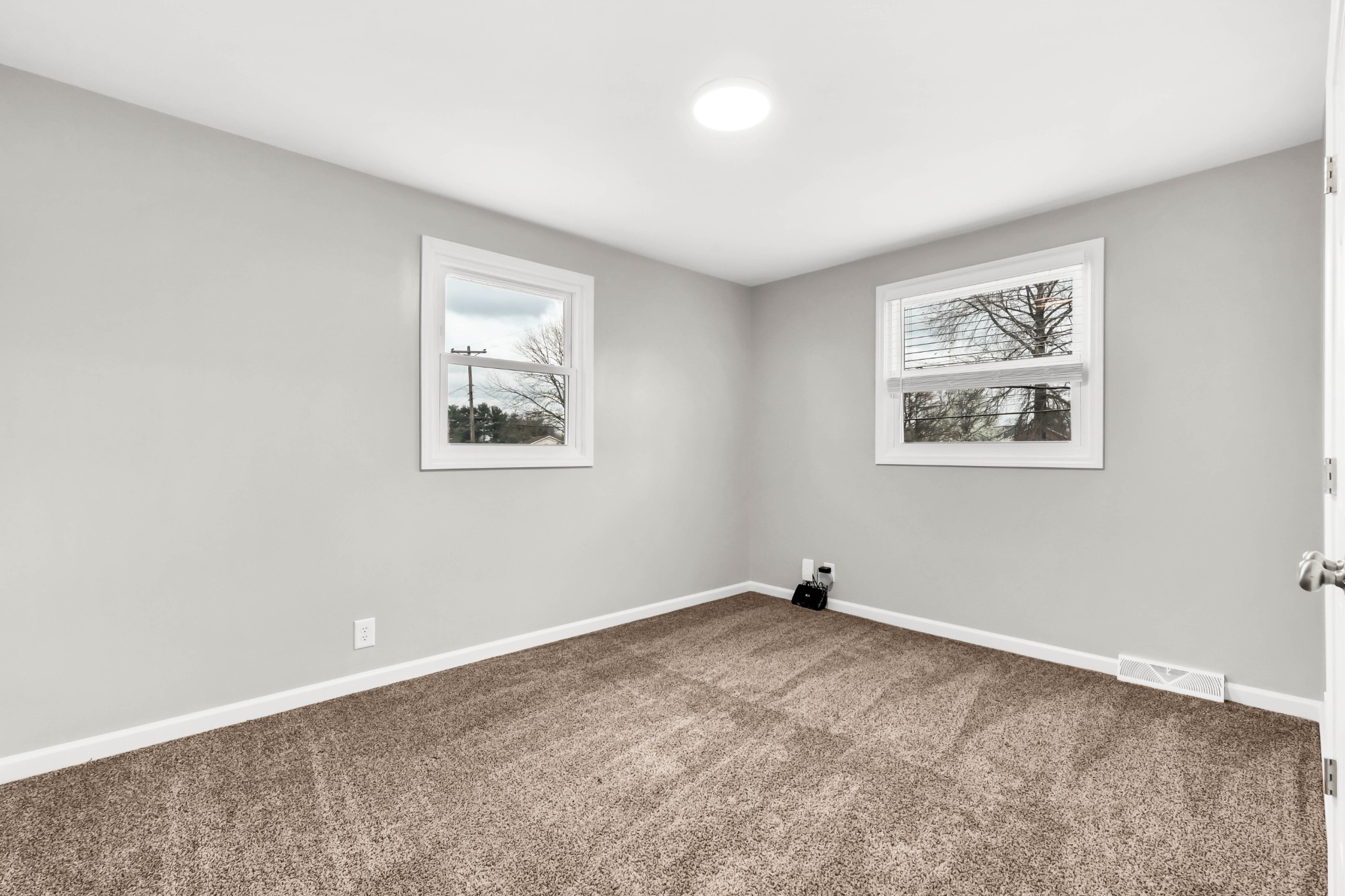 306 Dale Ter Property Photo 25