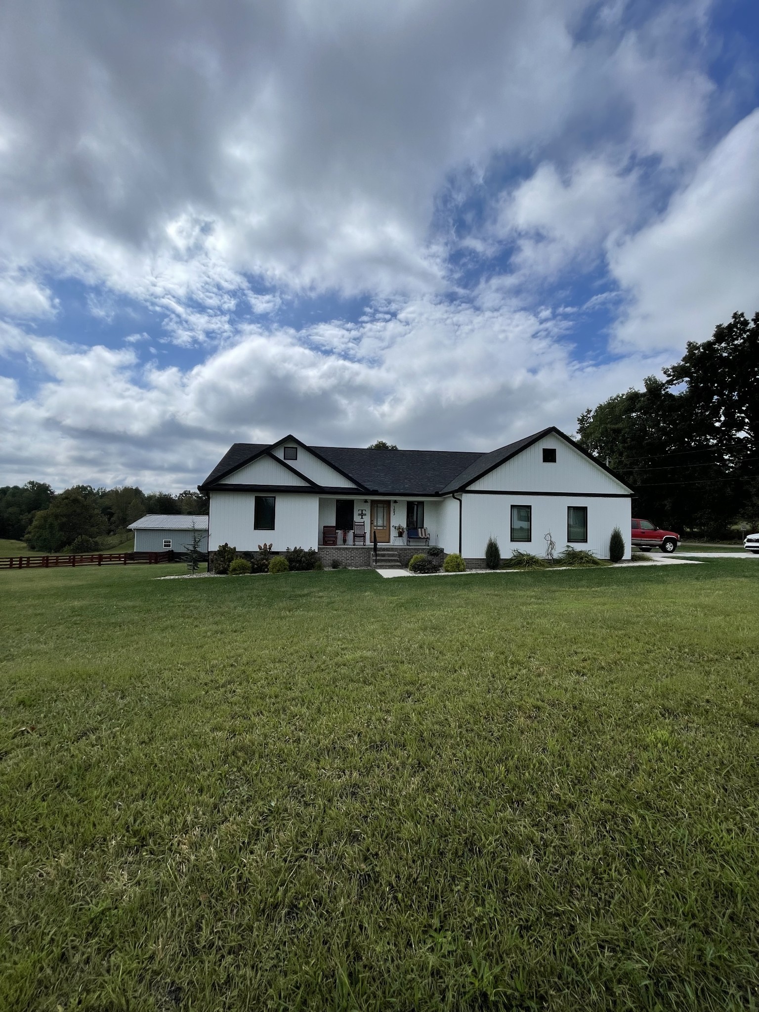 103 Joe Harris Ln Property Photo 1