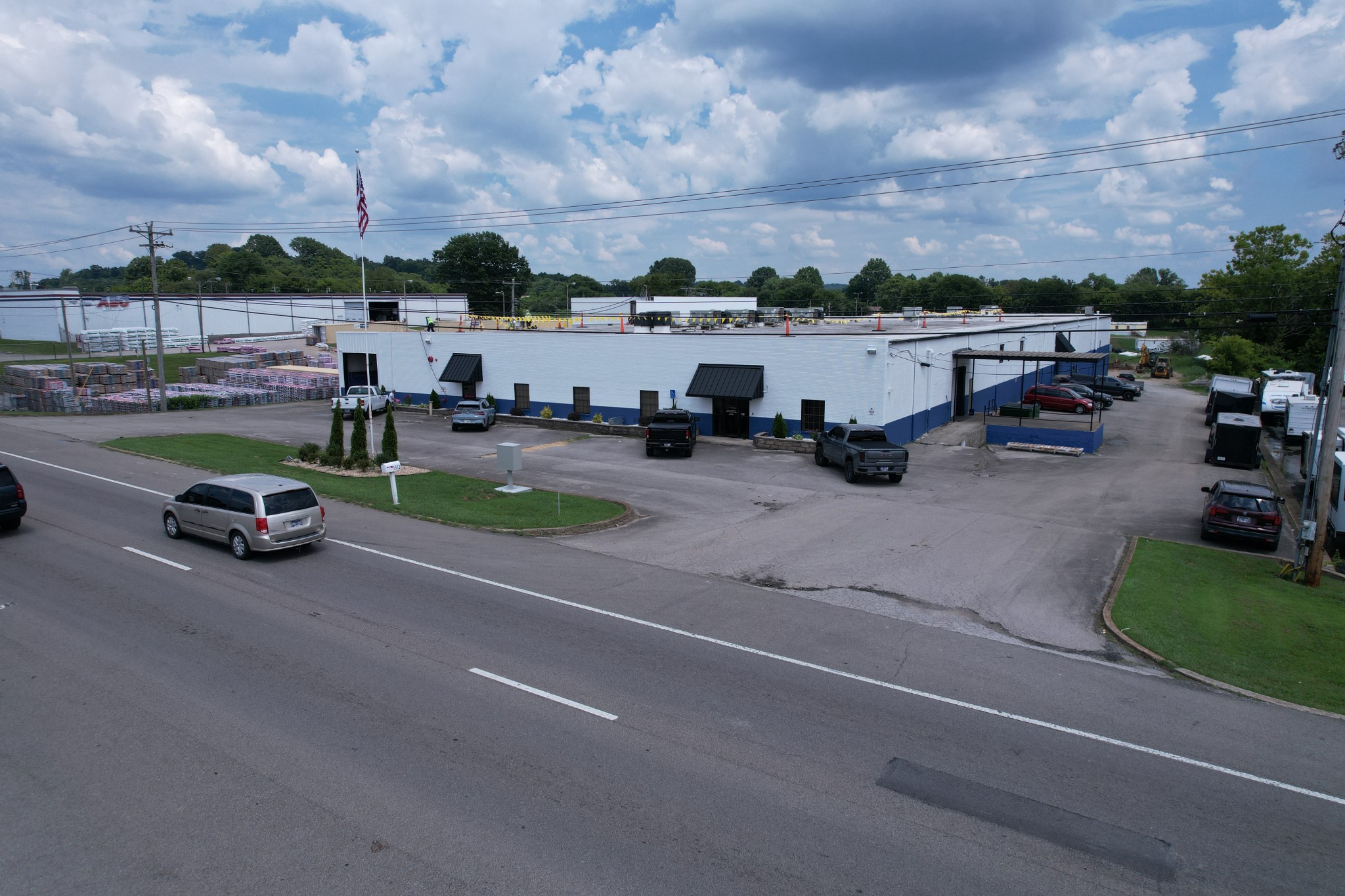 1512 Nashville Hwy Property Photo 2