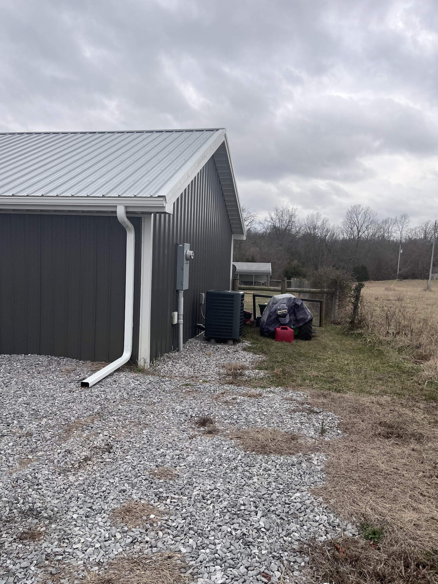 769 Hardy Rd Property Photo 3