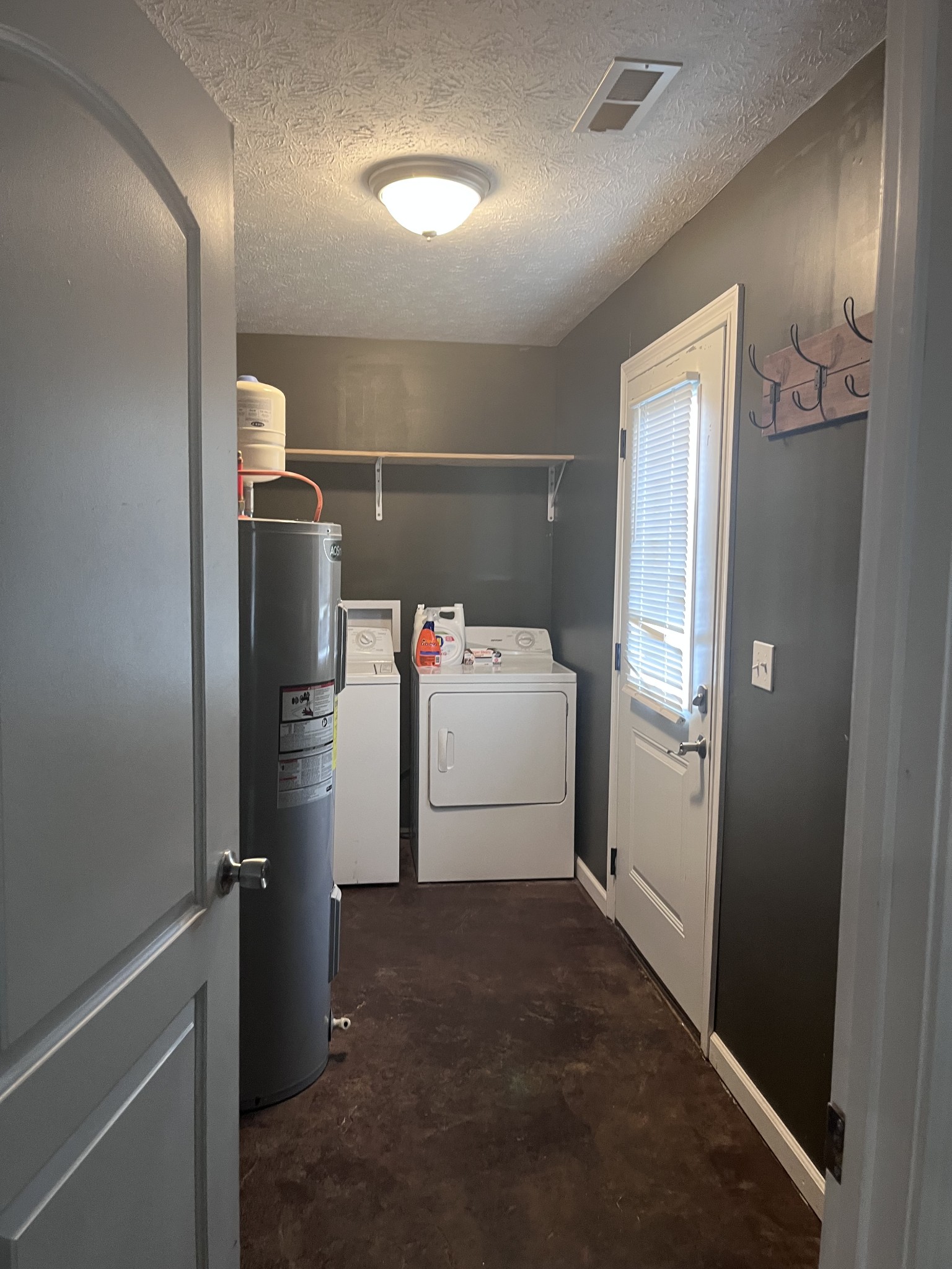 769 Hardy Rd Property Photo 11