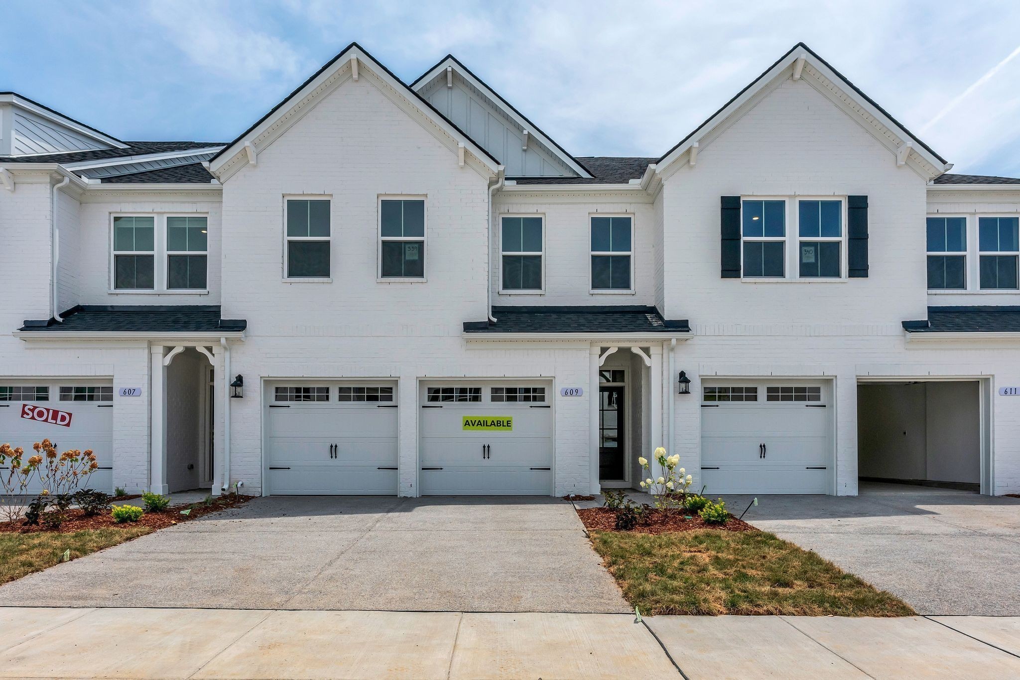654 Club View Way Property Photo 1