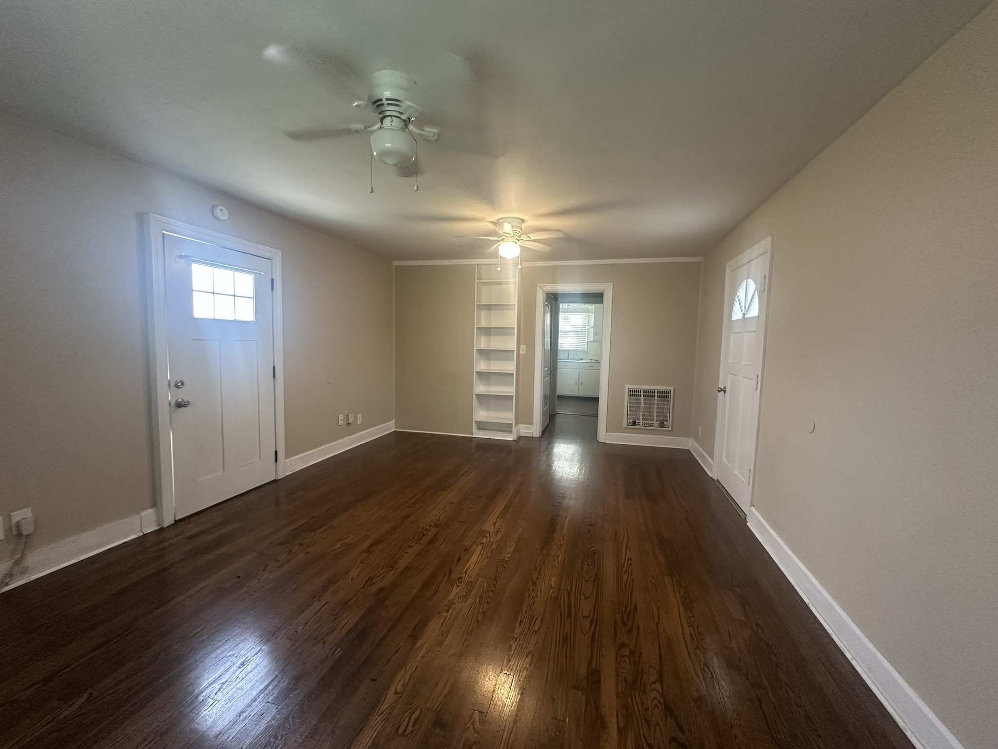 903 Murfree Ave Property Photo 5