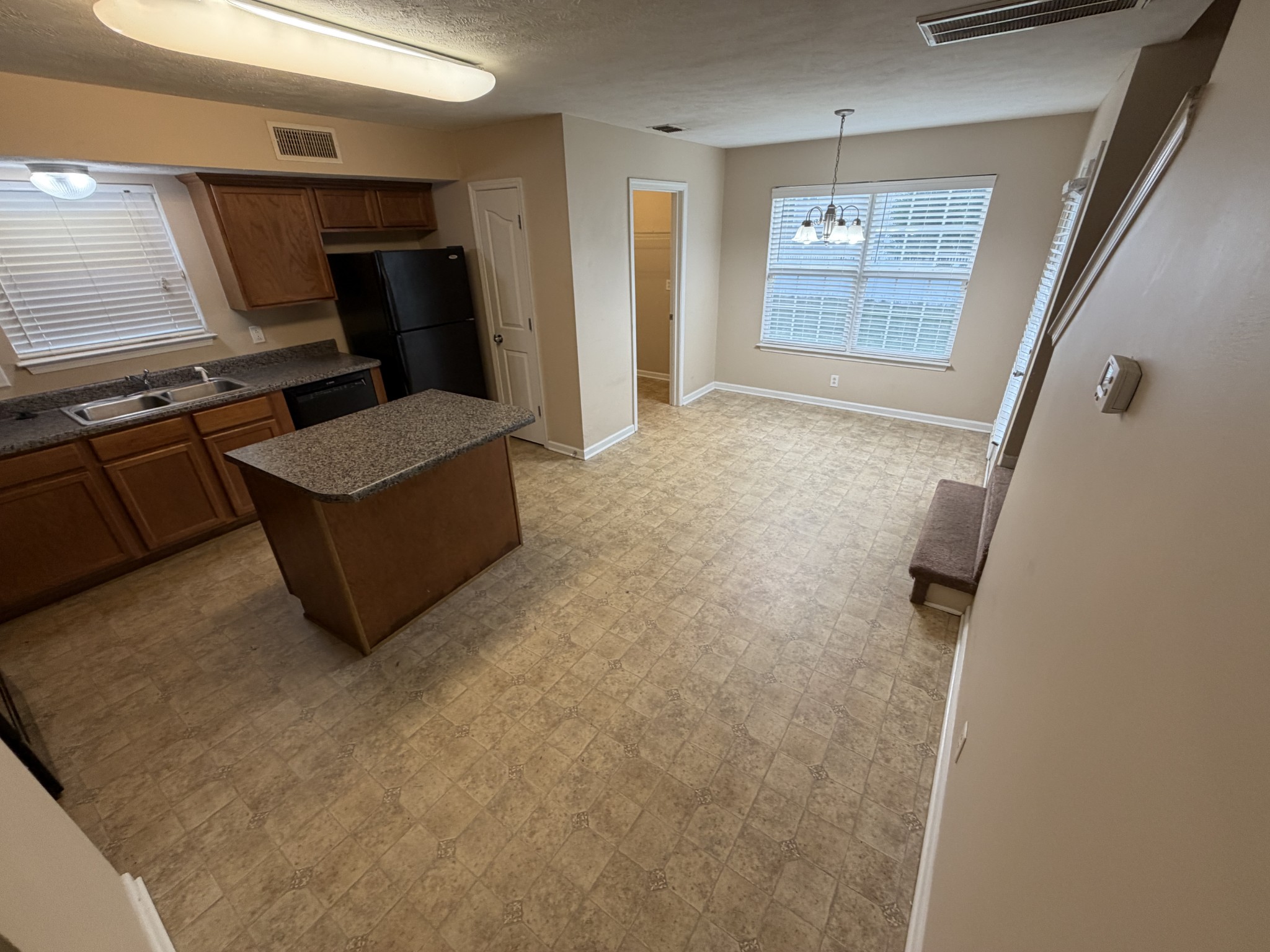 865 Maricopa Dr Property Photo 4