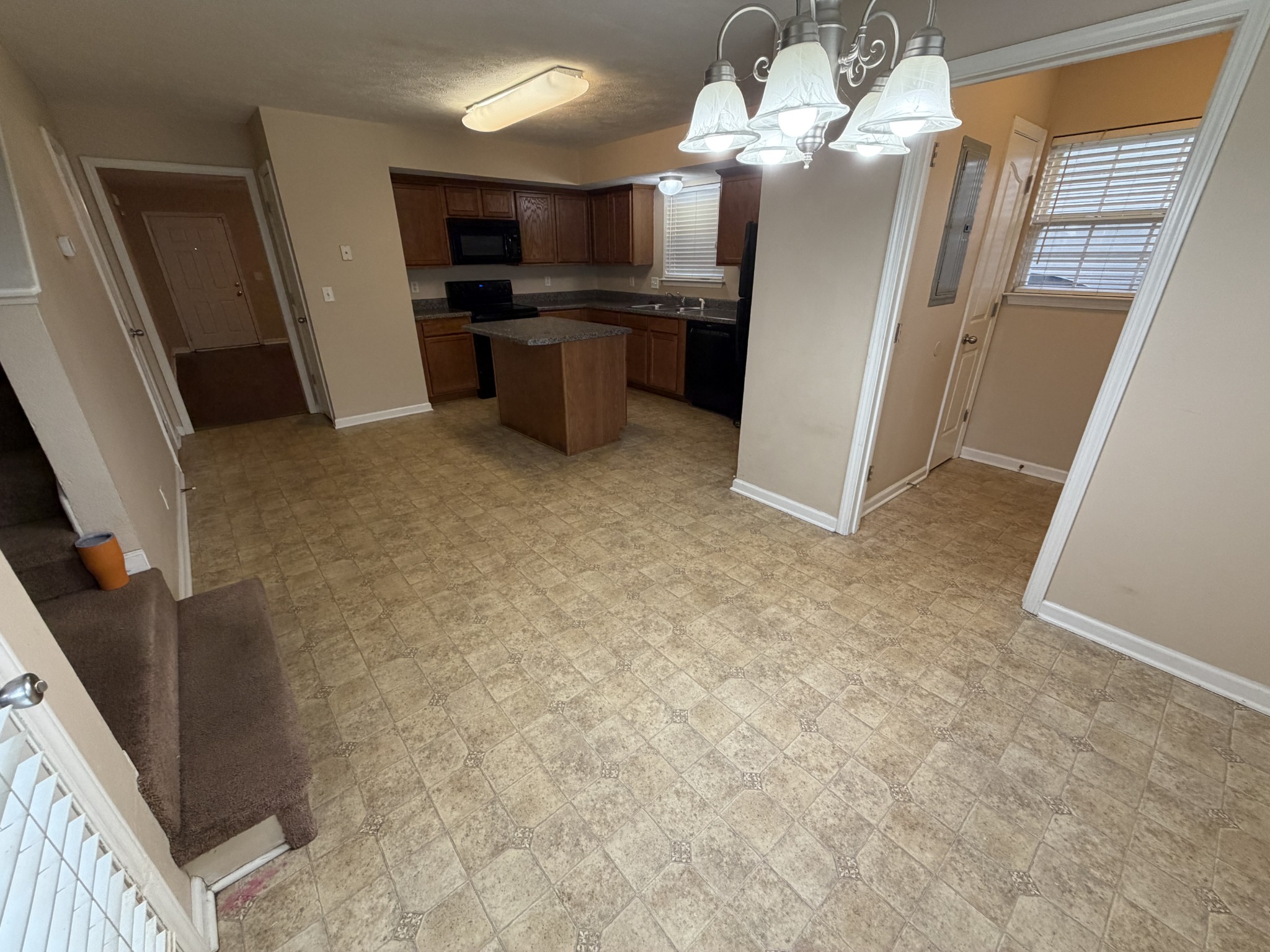 865 Maricopa Dr Property Photo 5
