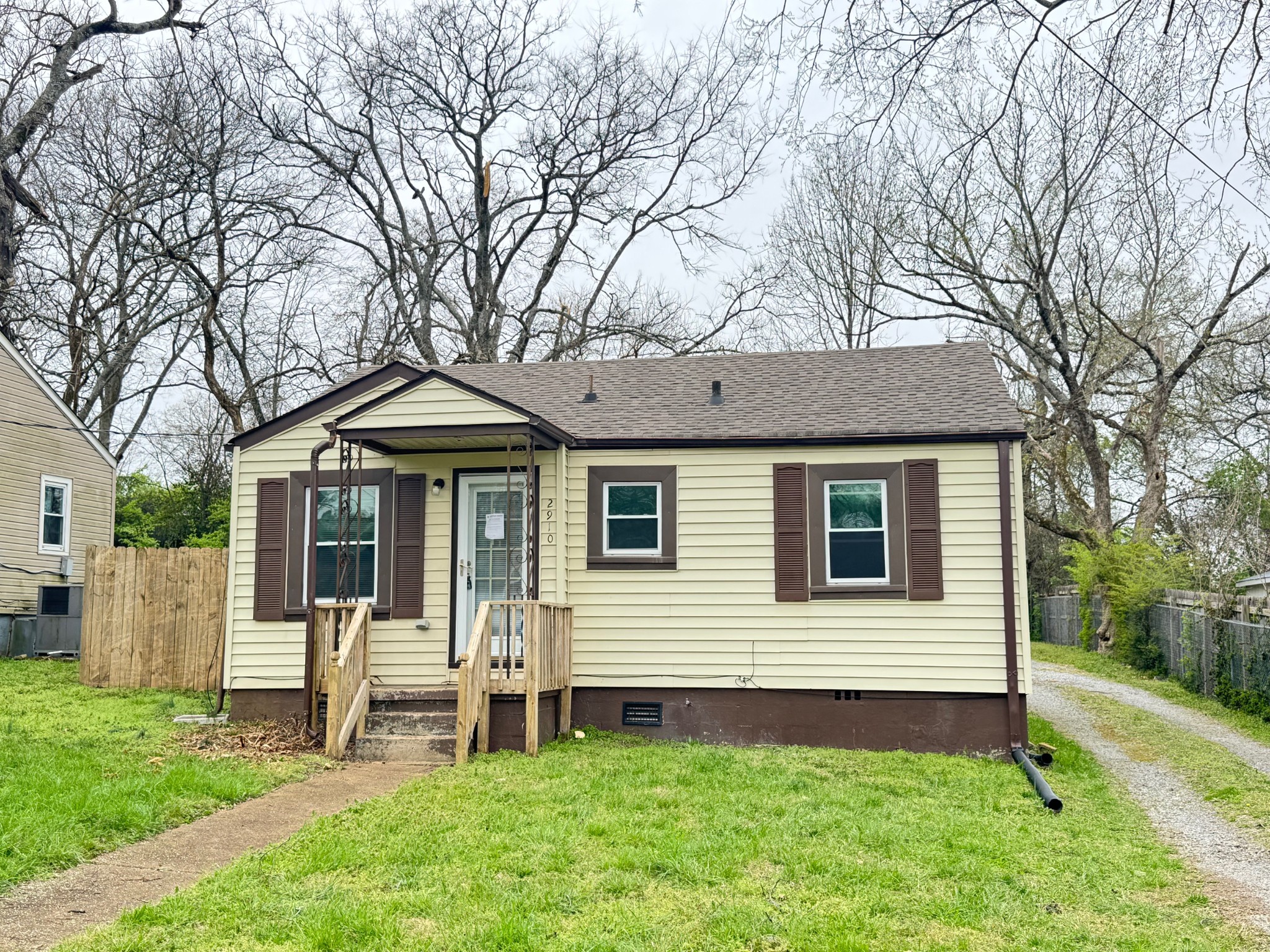 2910 Morningside Dr Property Photo 1