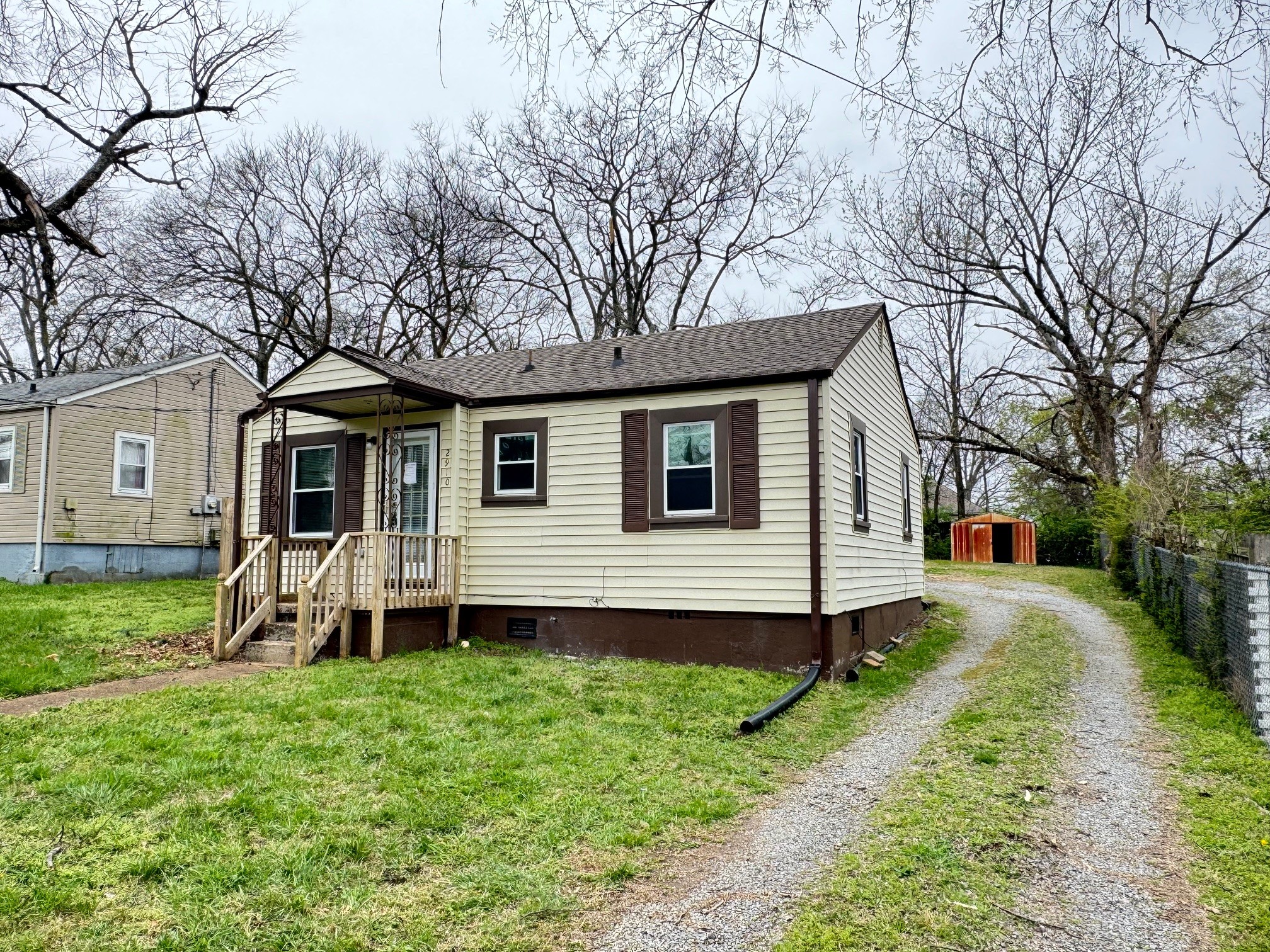 2910 Morningside Dr Property Photo 2