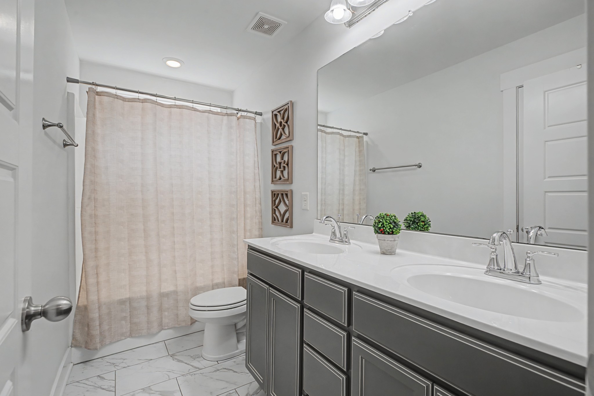 1482 Cotillion Dr Property Photo 30