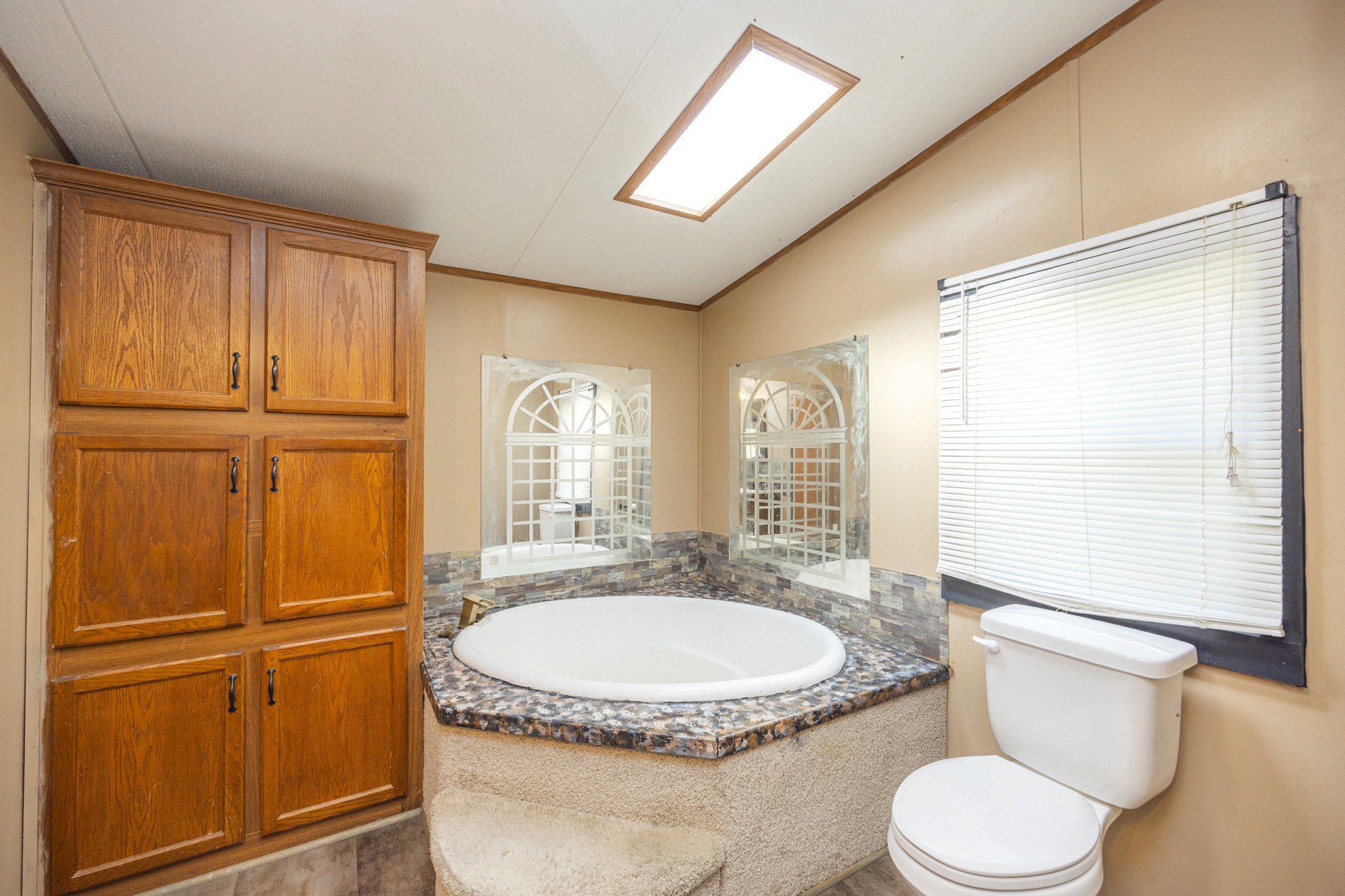 8591 Lowe Christiana Rd Property Photo 19