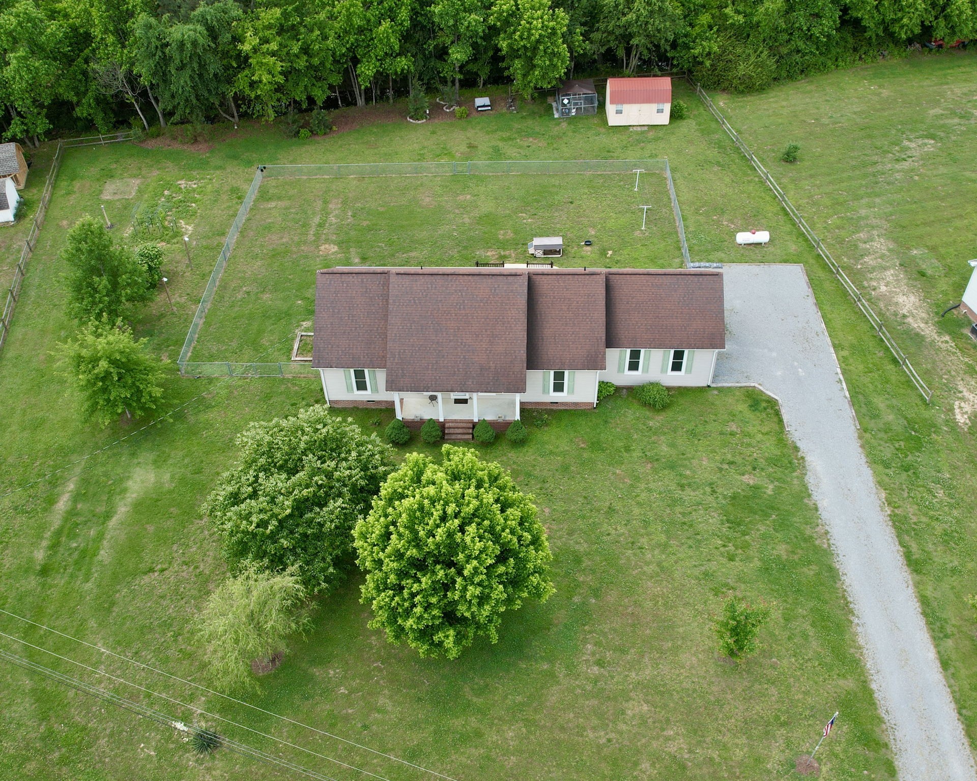 14 Long Meadow Dr Property Photo 3
