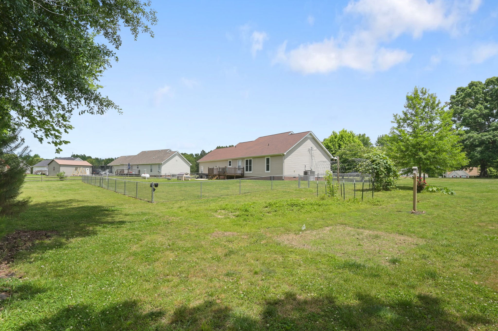 14 Long Meadow Dr Property Photo 27
