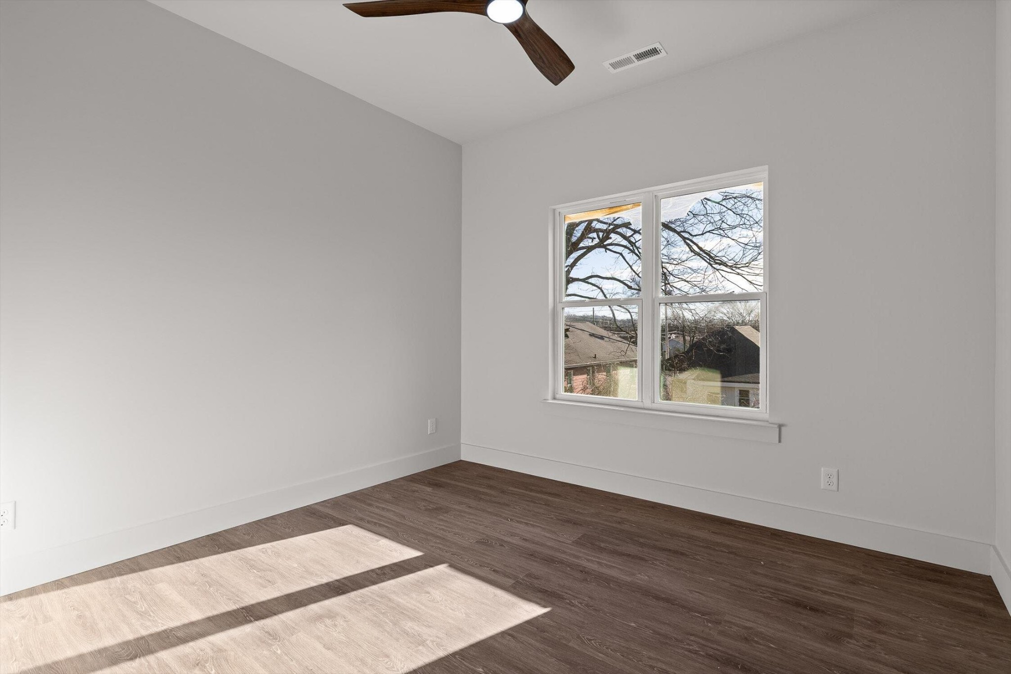1850 Newell Avenue Property Photo 25