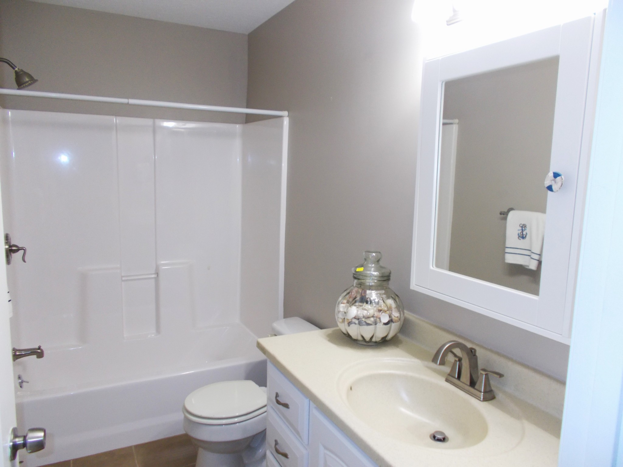 696 Stirling Rd Property Photo 28