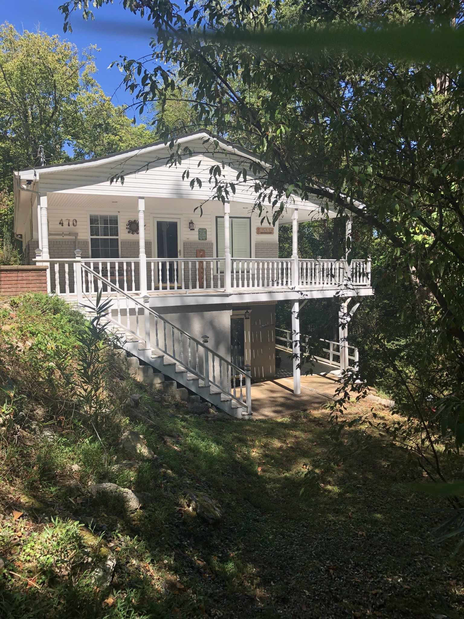 470 Askin Ln Property Photo 1