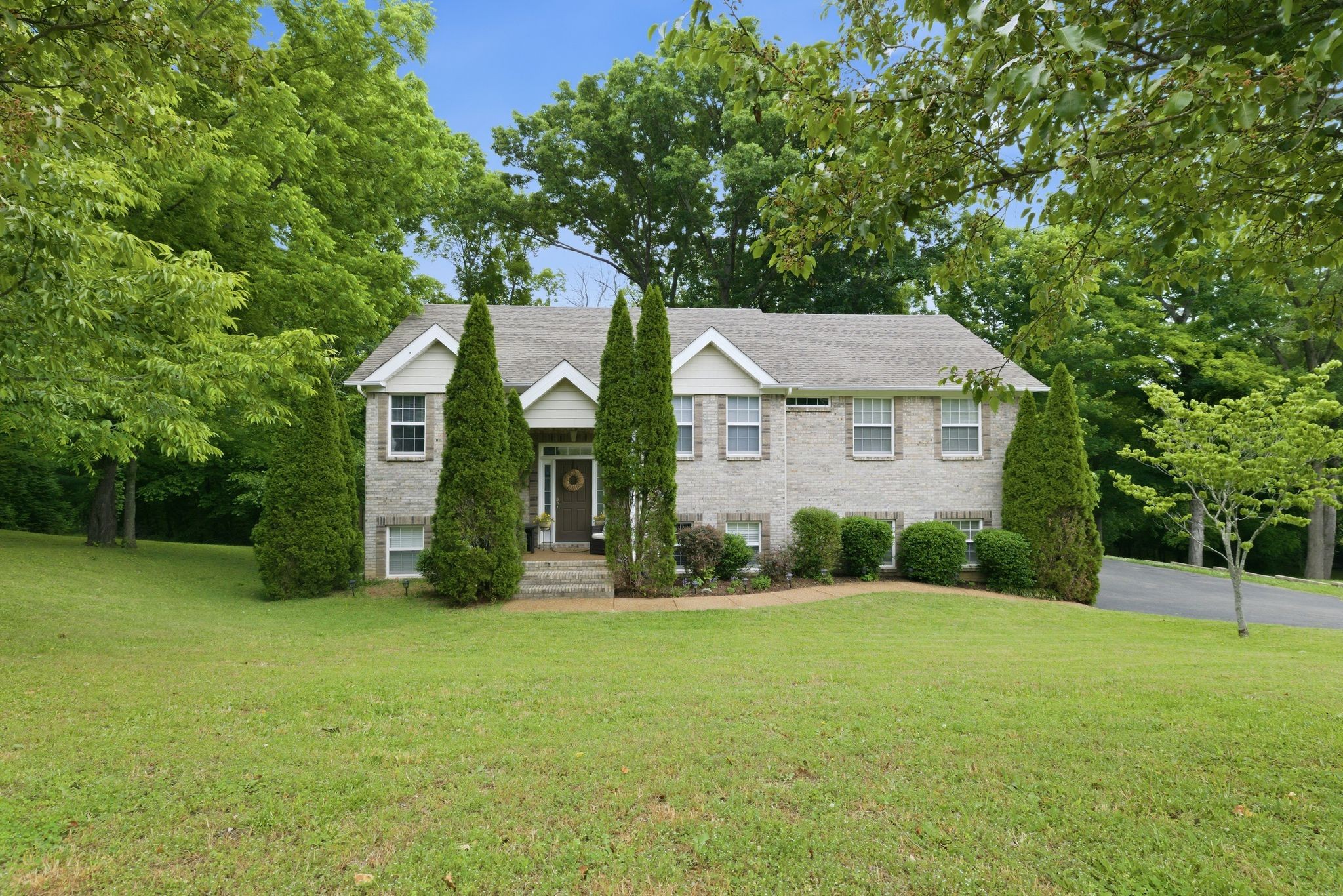 529 Katelyn Dr, S Property Photo 1