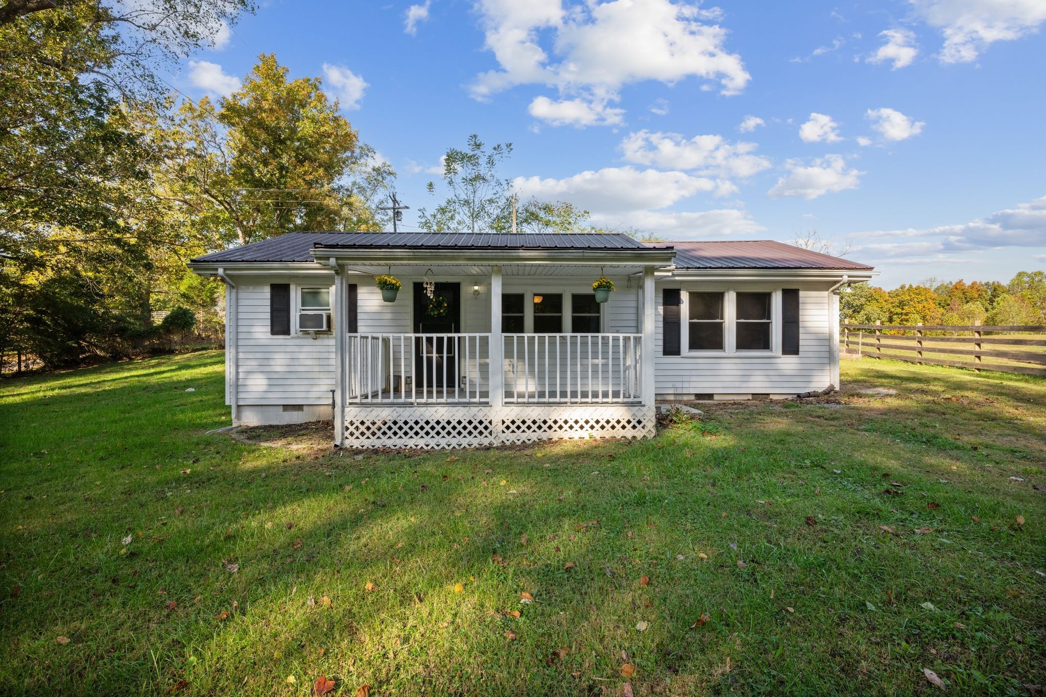 1155 Westfield Rd Property Photo 2