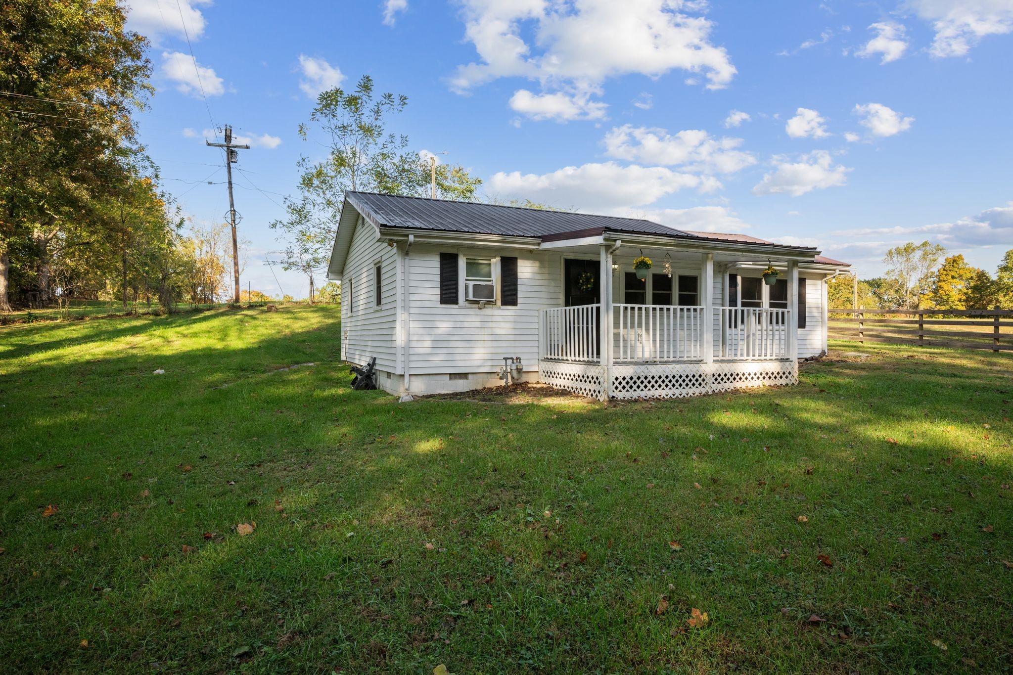 1155 Westfield Rd Property Photo 3
