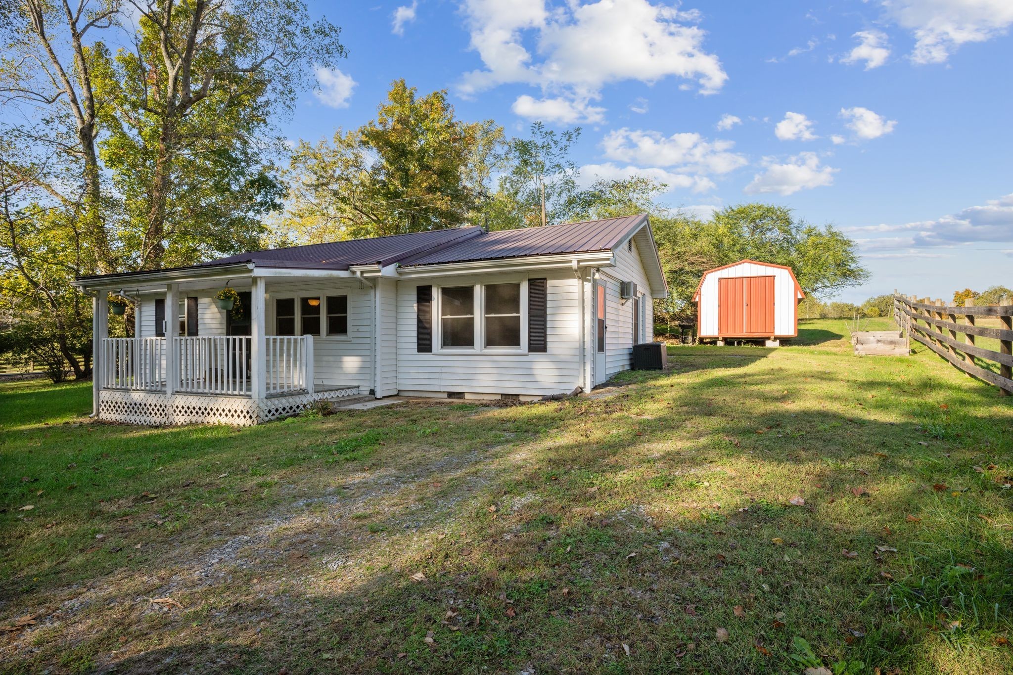1155 Westfield Rd Property Photo 5