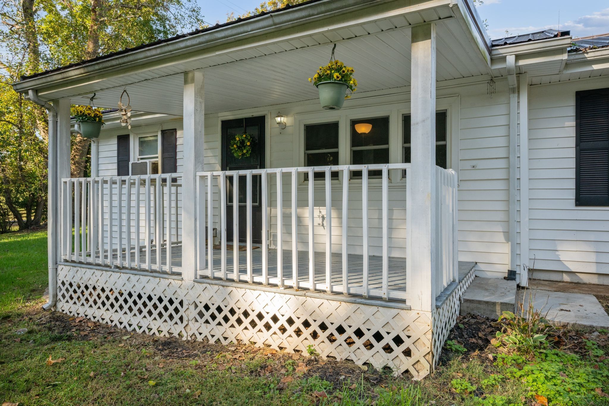 1155 Westfield Rd Property Photo 6