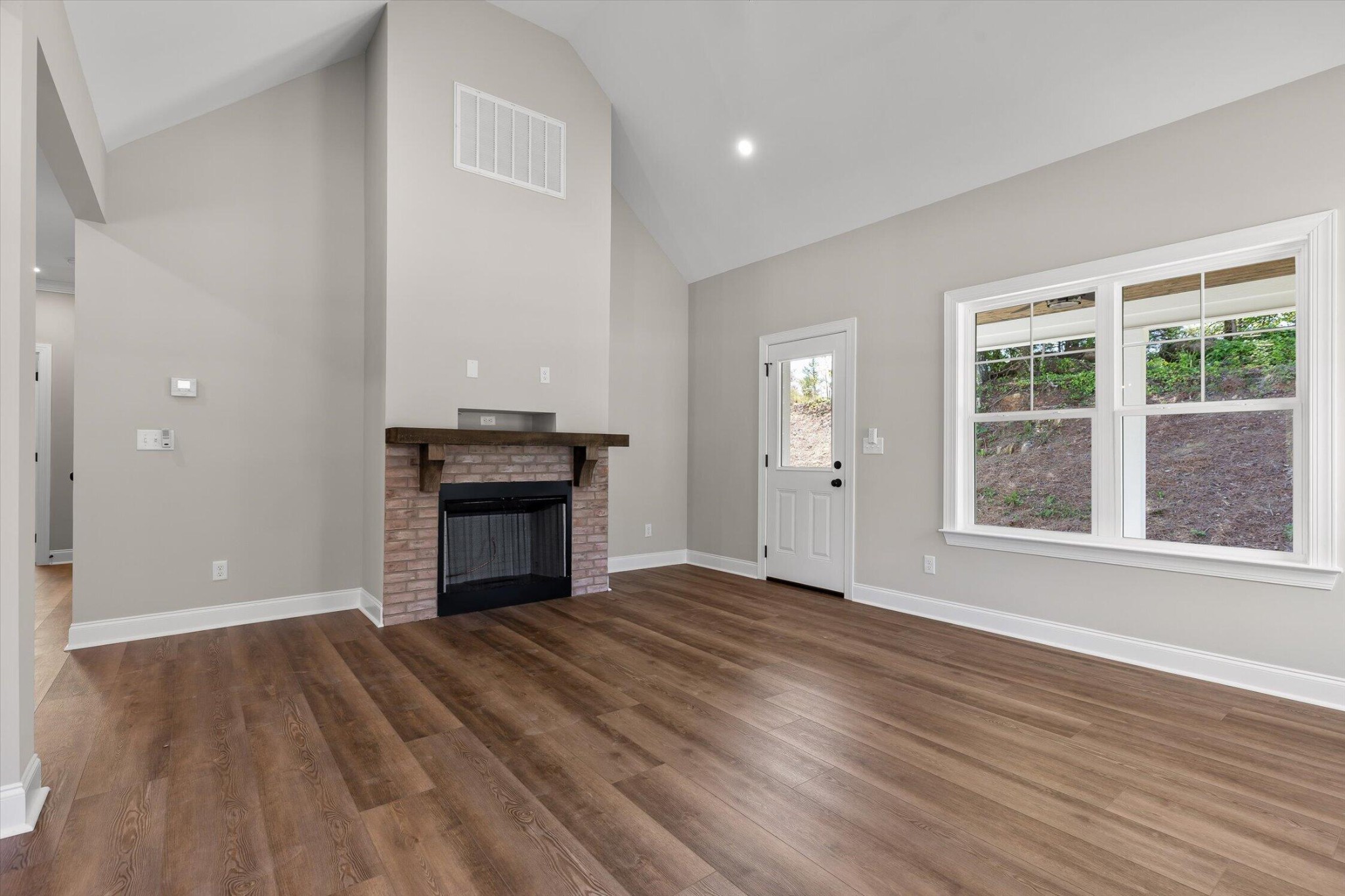 627 Willow Grove Court Property Photo 14