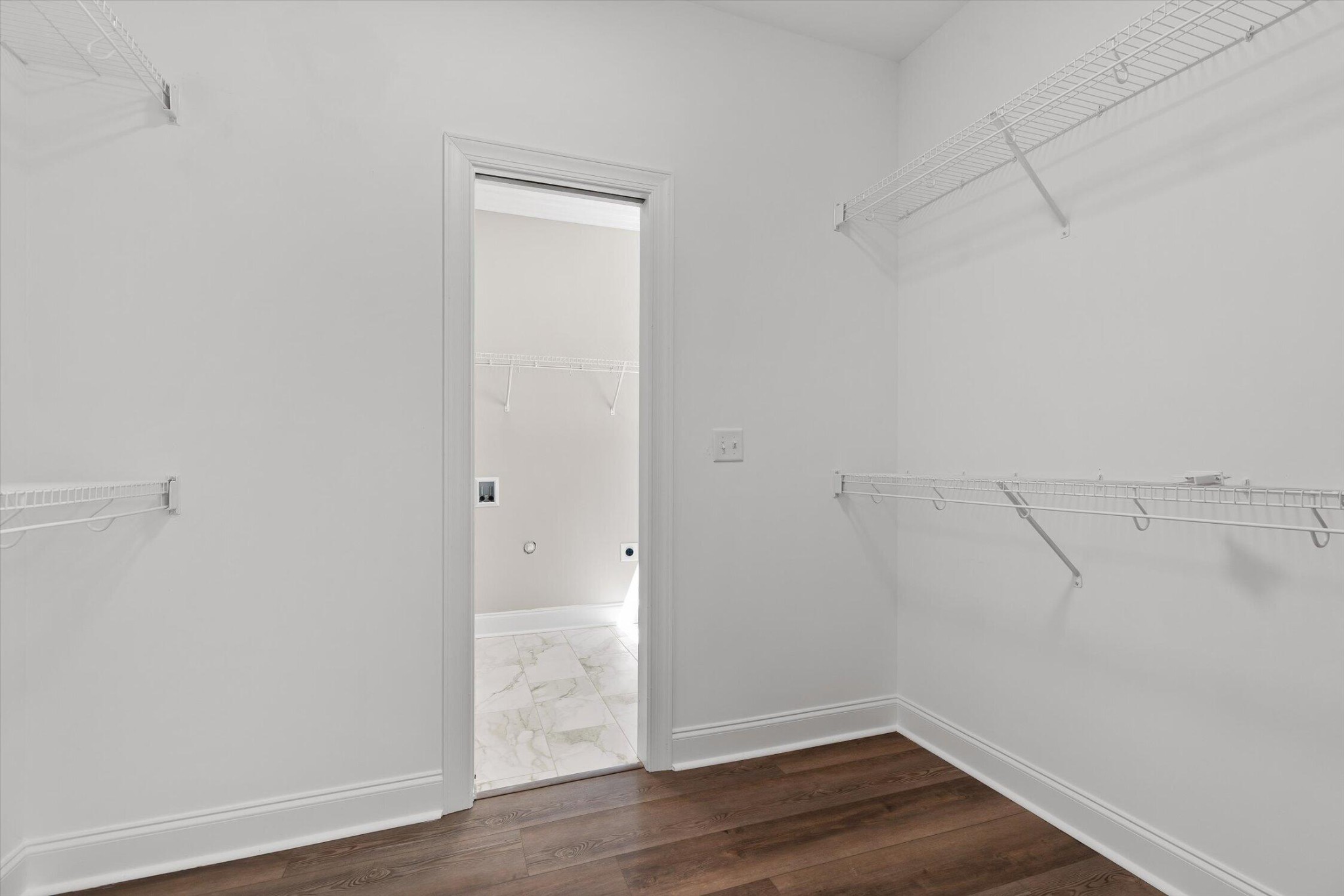 627 Willow Grove Court Property Photo 24