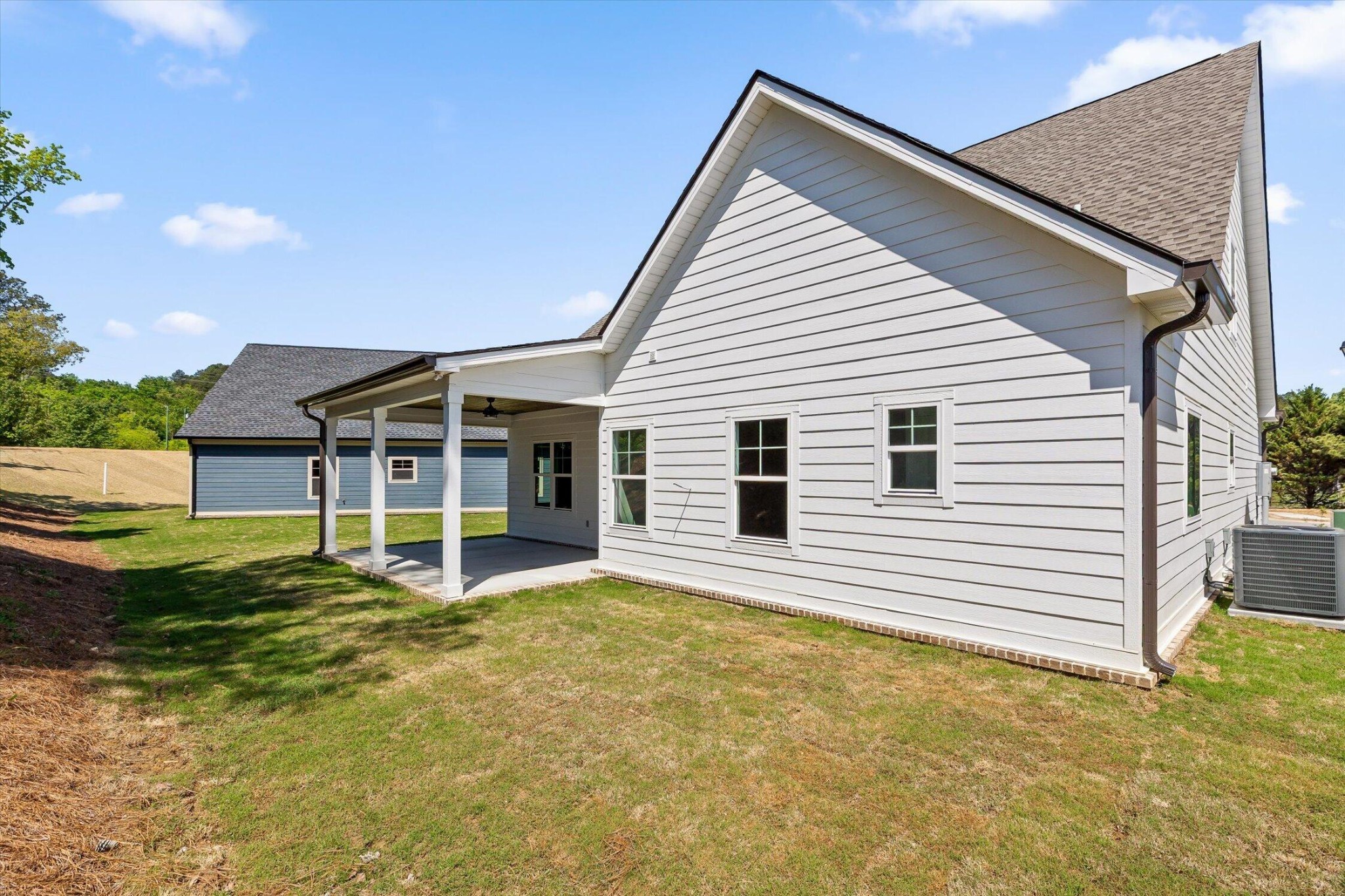 627 Willow Grove Court Property Photo 32